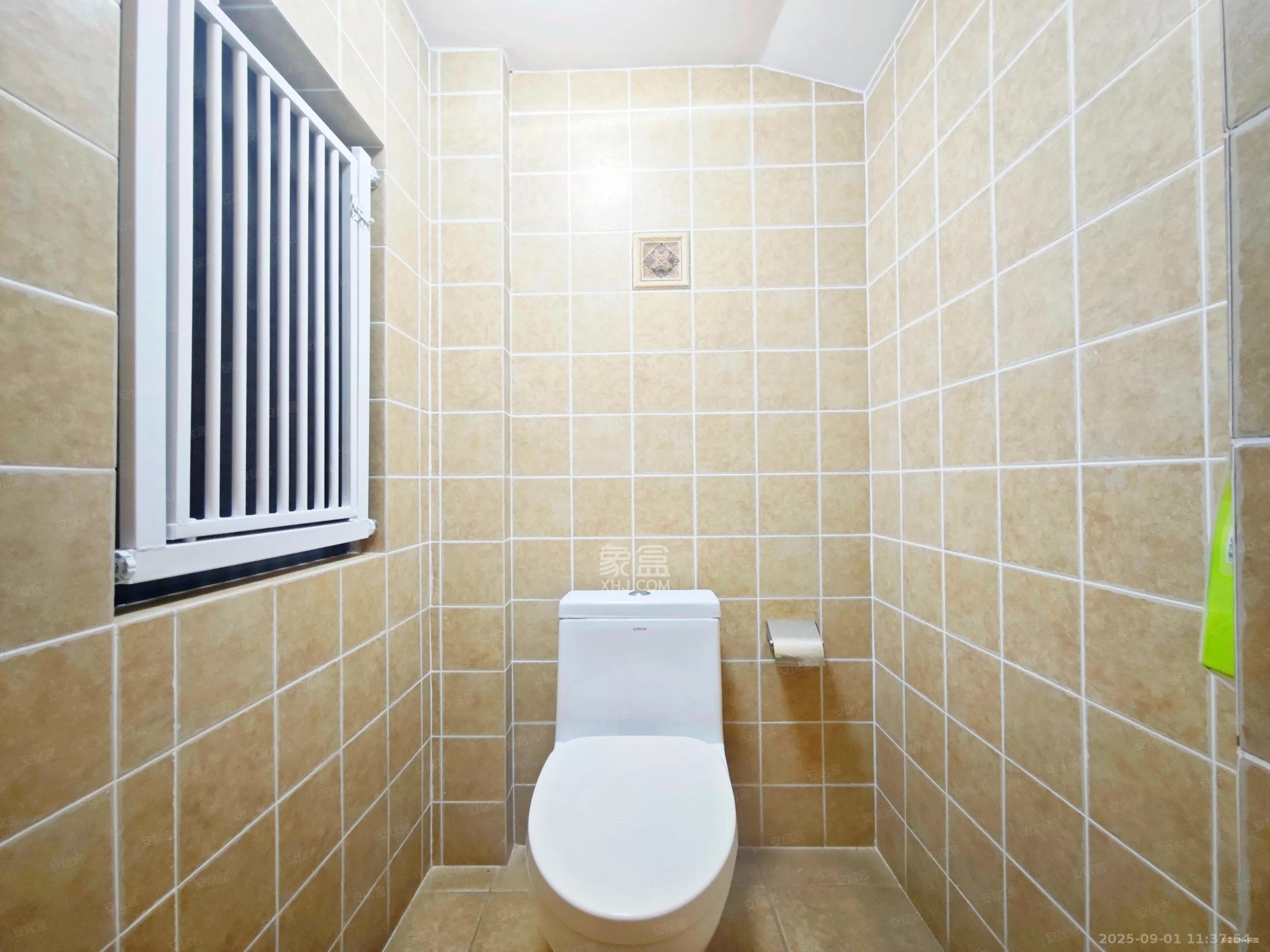 郡原居里  3室2厅2卫    1800.0元/月 郡原居里  3室2厅2卫    1800.0元/月室内图