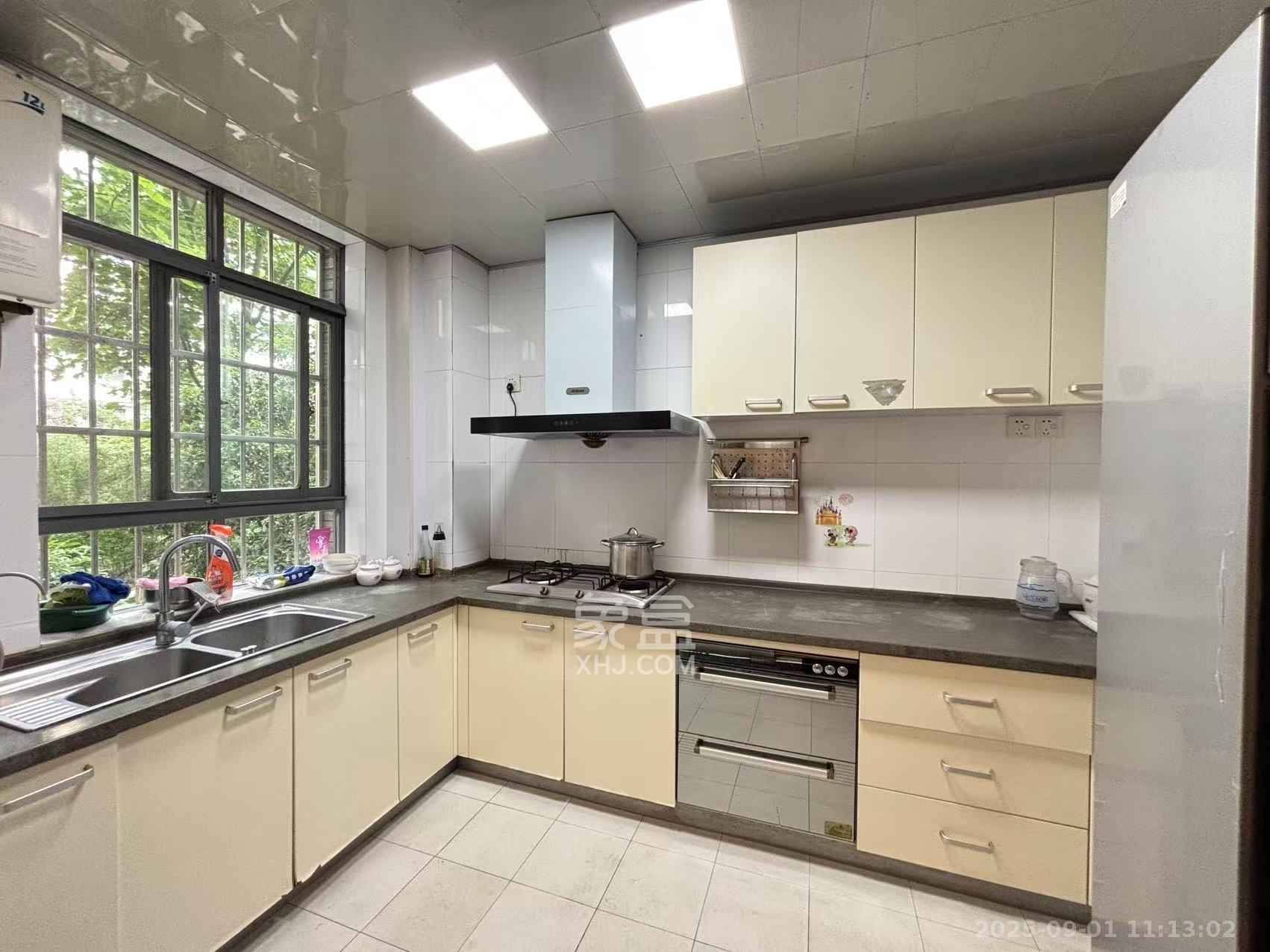 万煦园  4室2厅2卫    3200.0元/月 万煦园  4室2厅2卫    3200.0元/月室内图