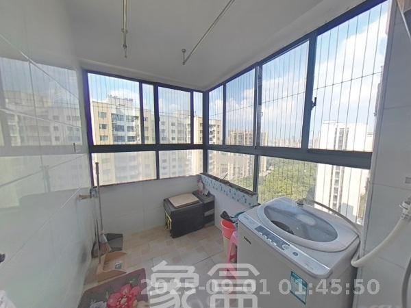 好莱城(弘德西街) 3室2厅2卫 2600.0元/月 好莱城(弘德西街) 3室2厅2卫 2600.0元/月室内图