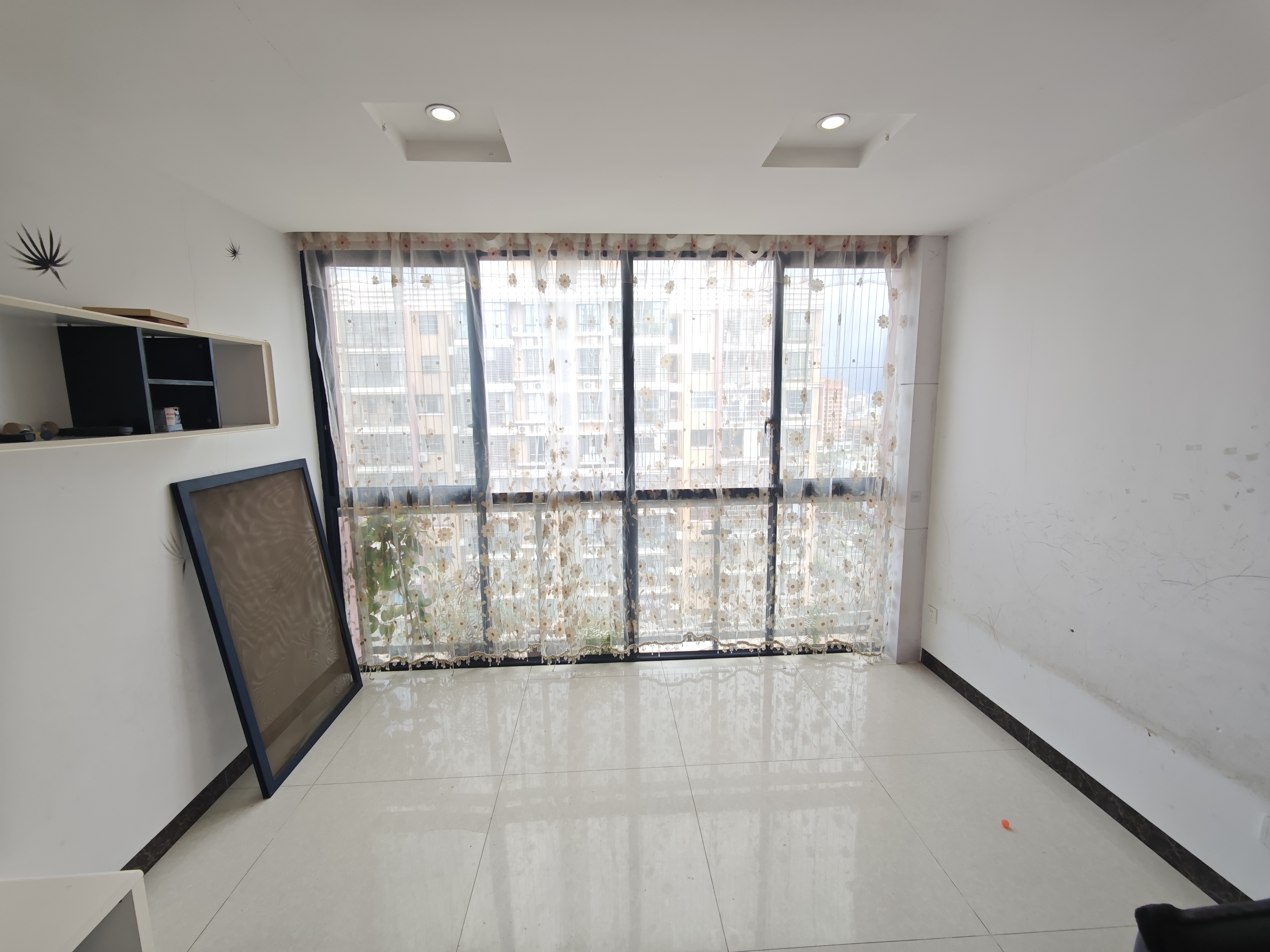 椰子郎 2室1厅1卫 2200.0元/月 椰子郎 2室1厅1卫 2200.0元/月室内图