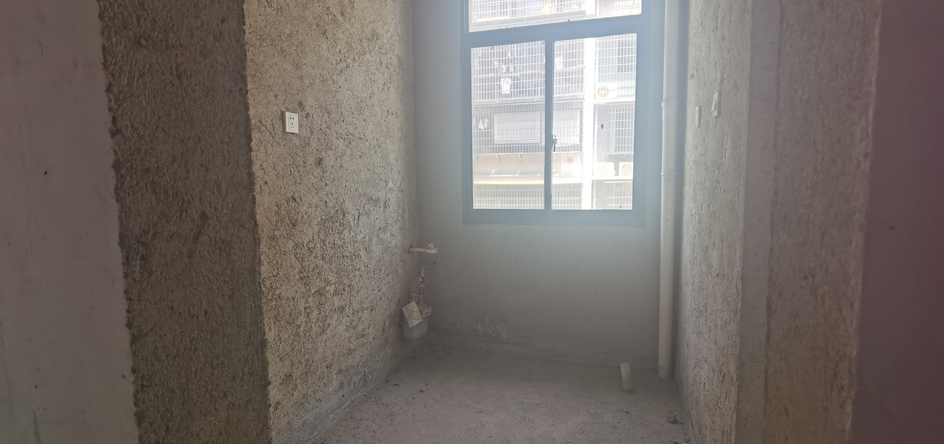 洪源小区 3室2厅1卫 39.8万 洪源小区 3室2厅1卫 39.8万客厅