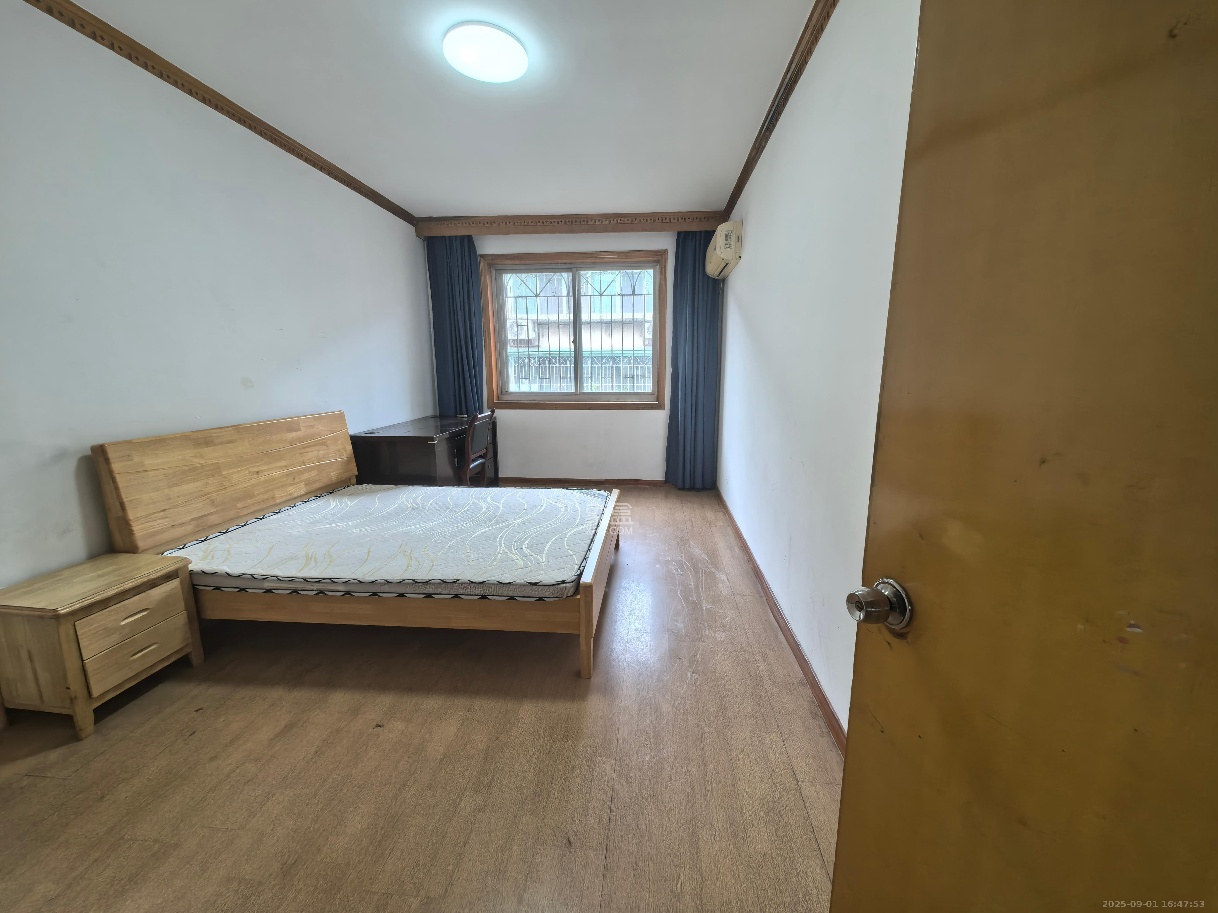 学宫街64号银行宿舍  2室2厅1卫   2700.00元/月室内图