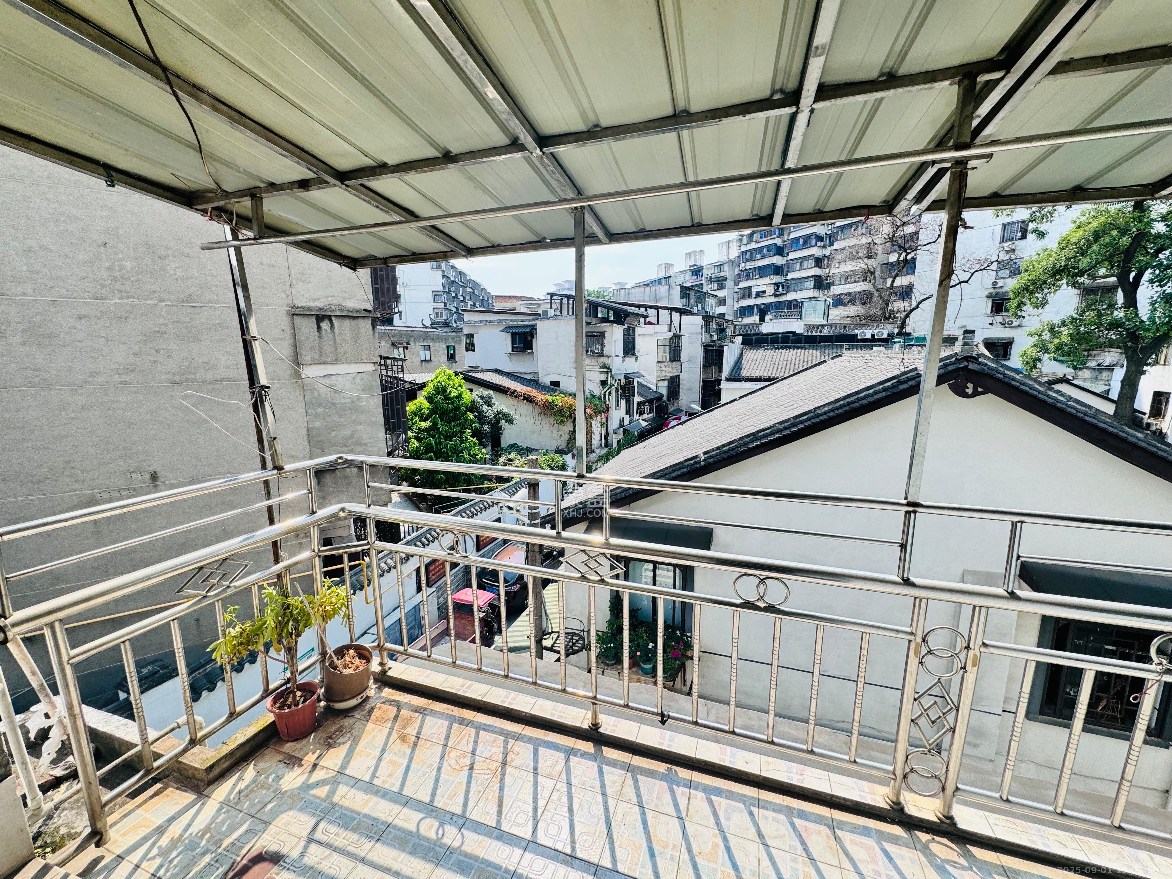 西文庙坪散盘 1室0厅0卫 4500.0元/月 西文庙坪散盘 1室0厅0卫 4500.0元/月室内图