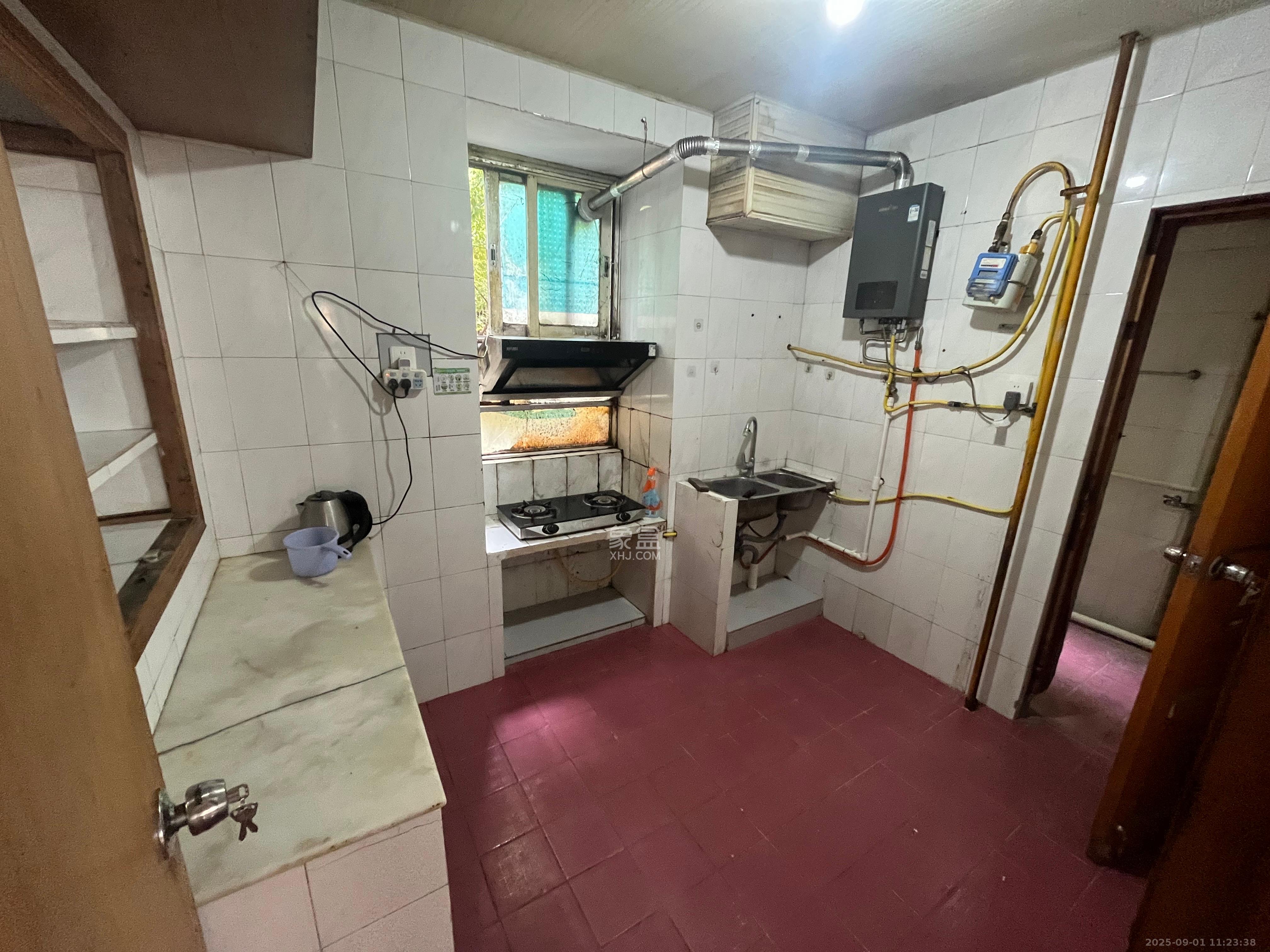 新天小区  3室2厅1卫    1500.0元/月室内图