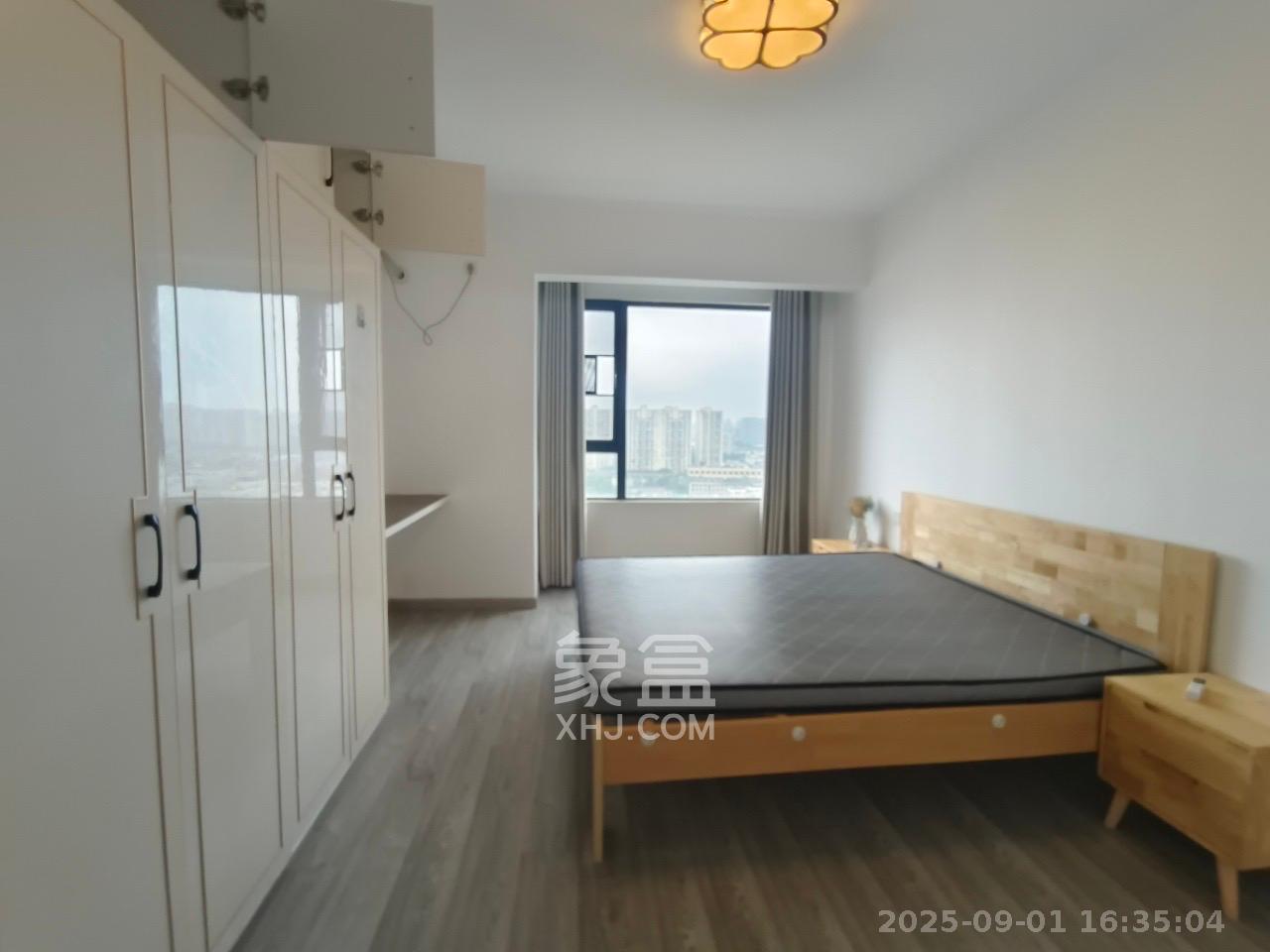 建发中央悦府  4室2厅2卫    4000.0元/月室内图