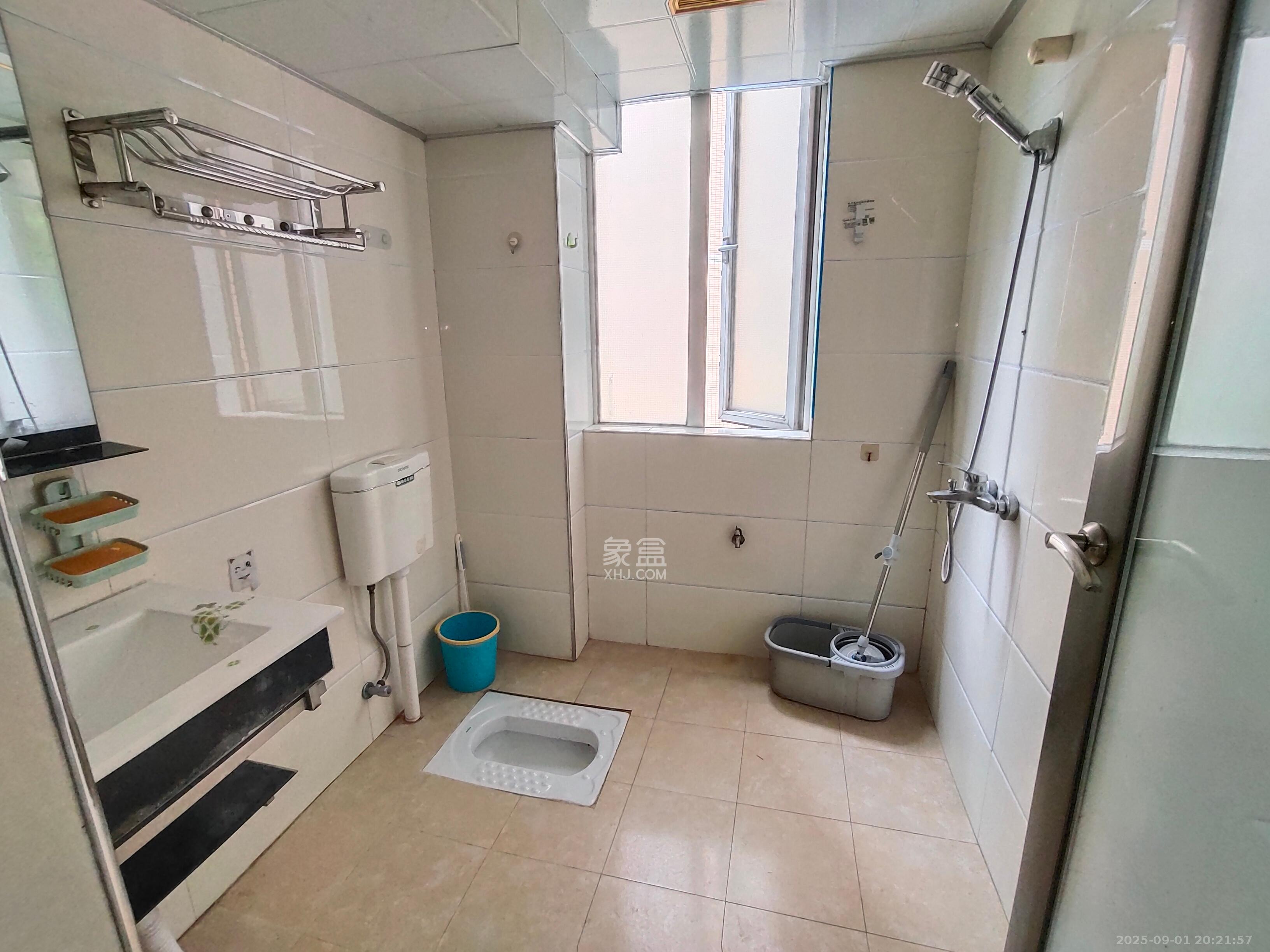 恒广国际景园一二区  2室2厅1卫    2000.0元/月室内图