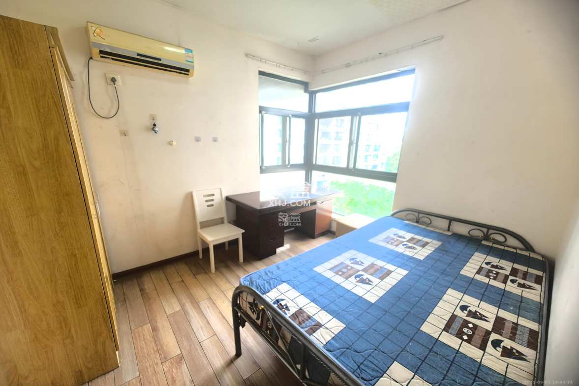 金凤滩家园 2室2厅1卫 2200.0元/月 金凤滩家园 2室2厅1卫 2200.0元/月室内图