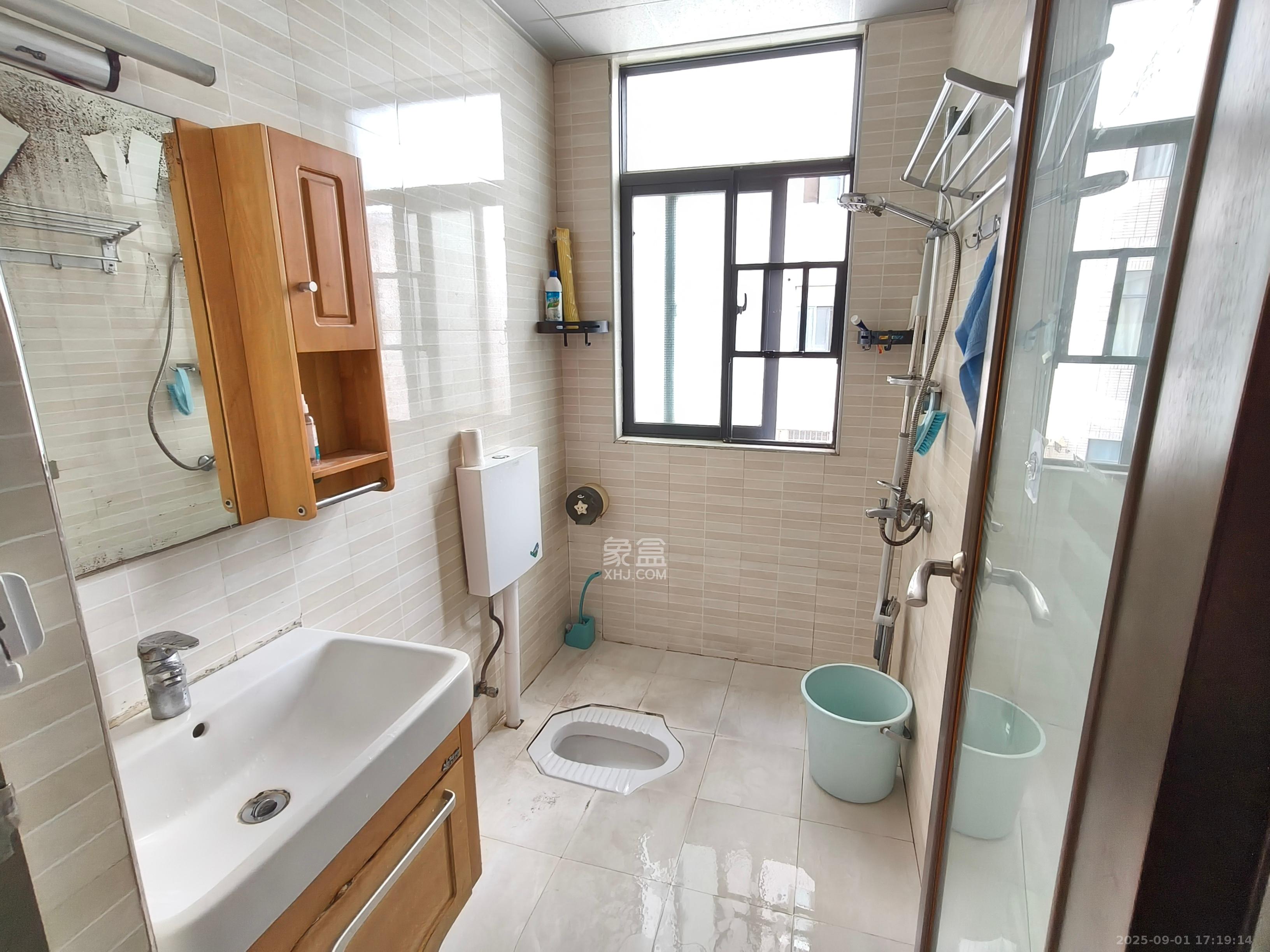 星城映象 2室2厅1卫 2100.0元/月 星城映象 2室2厅1卫 2100.0元/月室内图