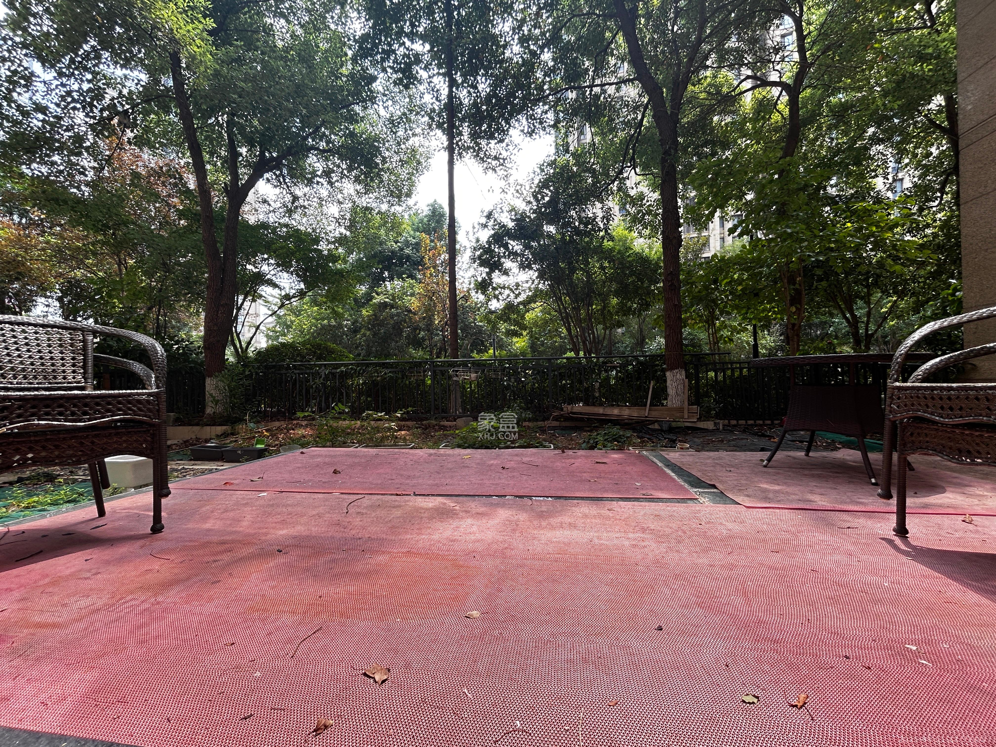 梅溪湖金茂府(金茂广场)(金茂览秀城)  6室2厅2卫    6200.0元/月 梅溪湖金茂府(金茂广场)(金茂览秀城)  6室2厅2卫    6200.0元/月室内图