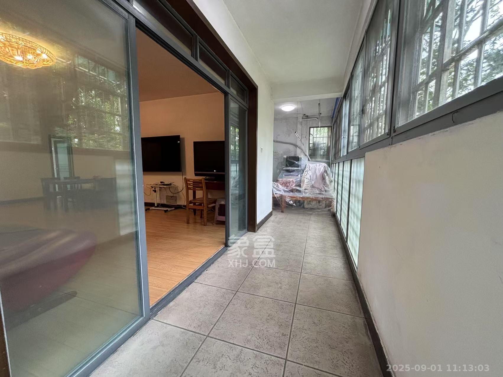 万煦园  4室2厅2卫    3200.0元/月 万煦园  4室2厅2卫    3200.0元/月室内图