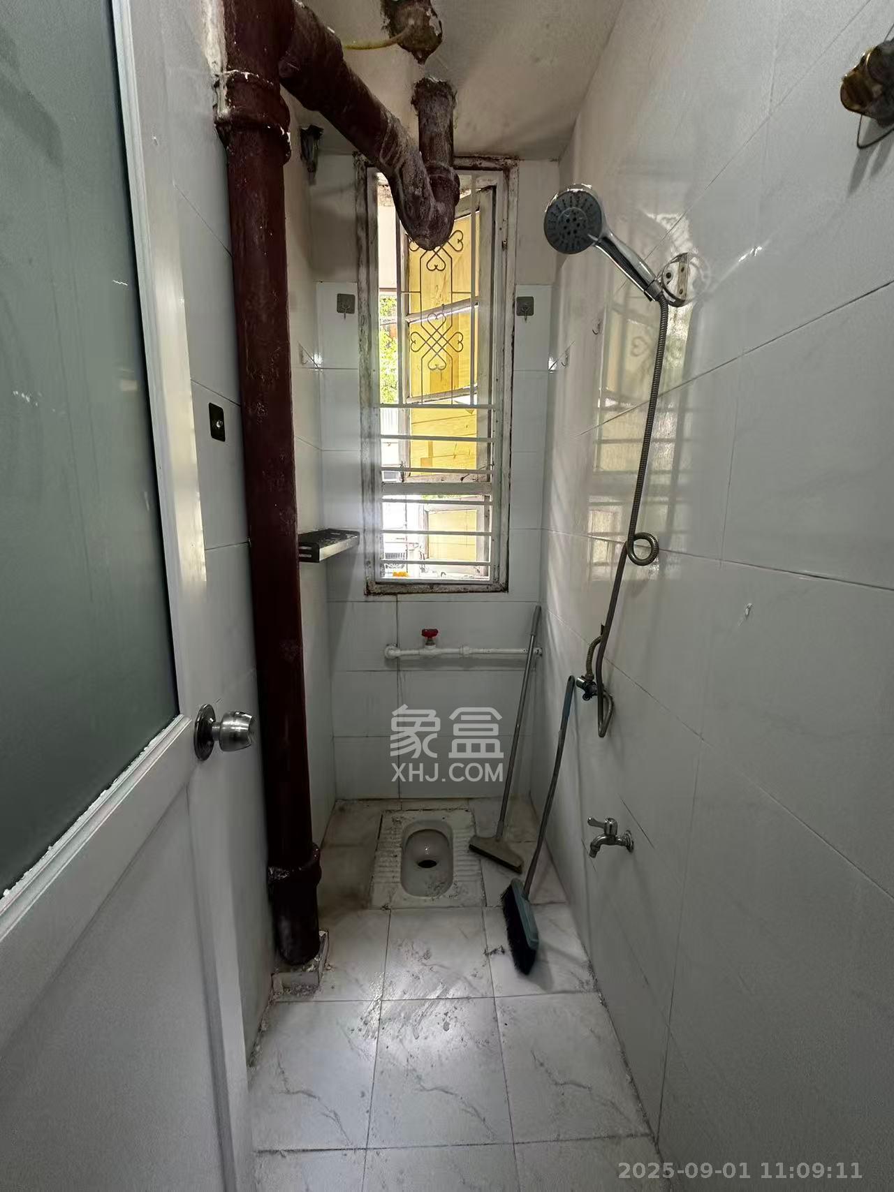 人民新村  2室1厅1卫    1600.0元/月室内图