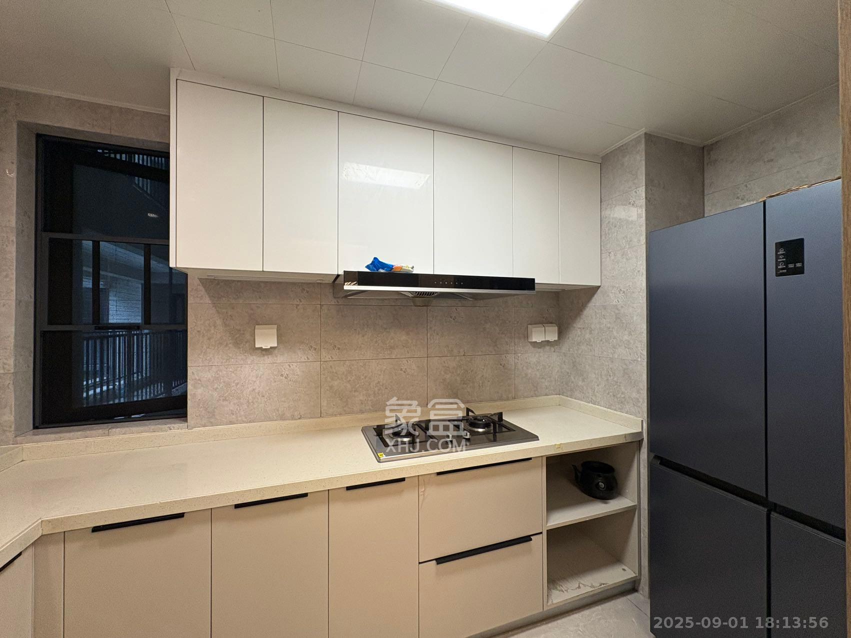 映客龙湖璟翠公馆(映客龙湖璟翠中心) 3室2厅2卫 3300.0元/月 映客龙湖璟翠公馆(映客龙湖璟翠中心) 3室2厅2卫 3300.0元/月室内图