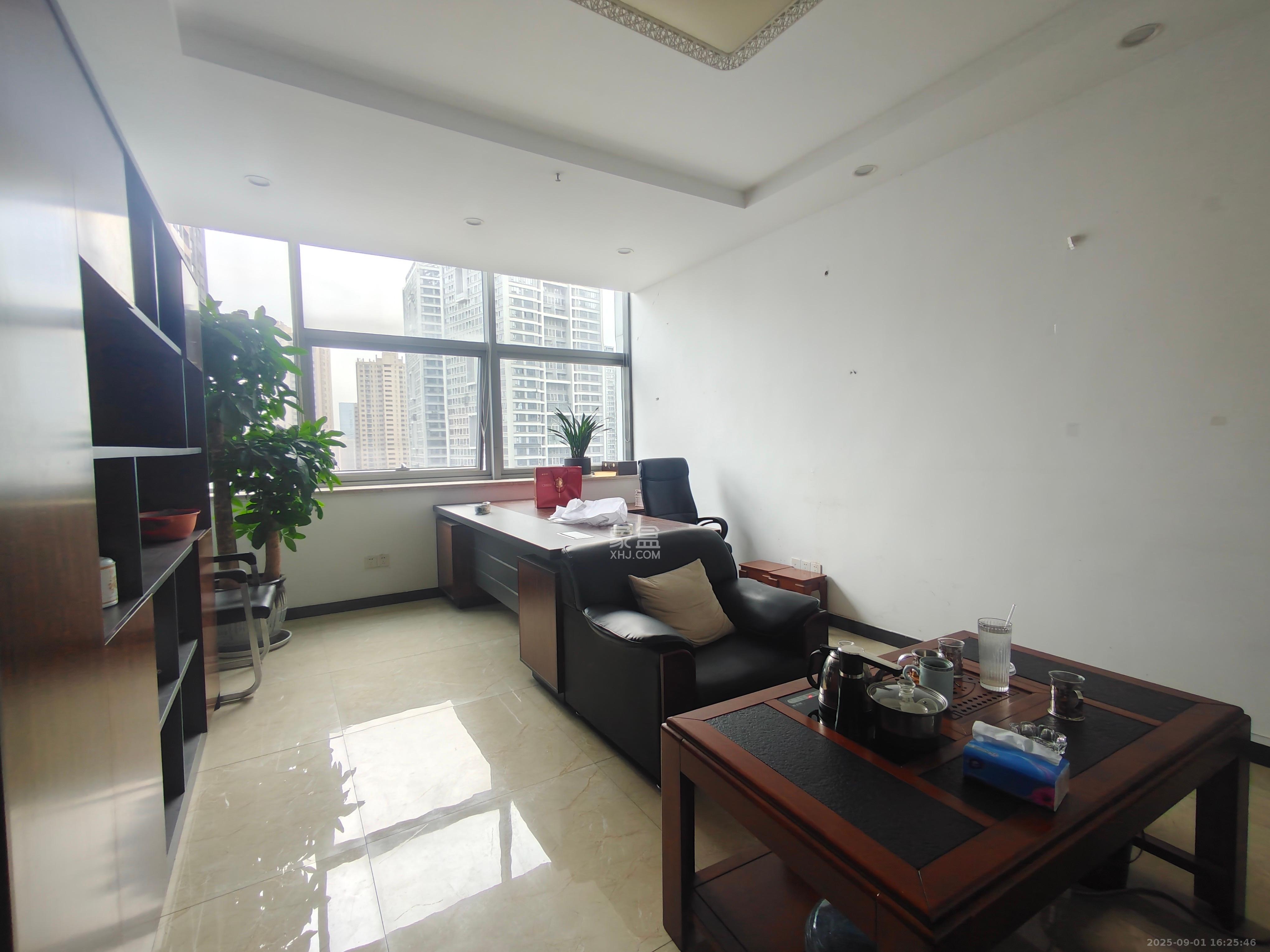 北辰三角洲B1E1区   330.0㎡      15000.0元/月室内图