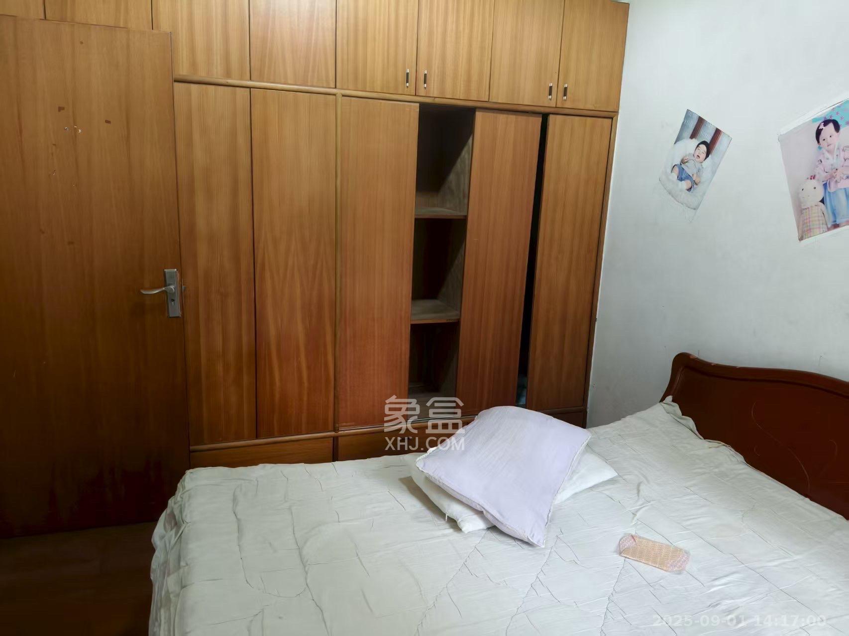 雄海花园 3室2厅2卫 2500.0元/月 雄海花园 3室2厅2卫 2500.0元/月室内图