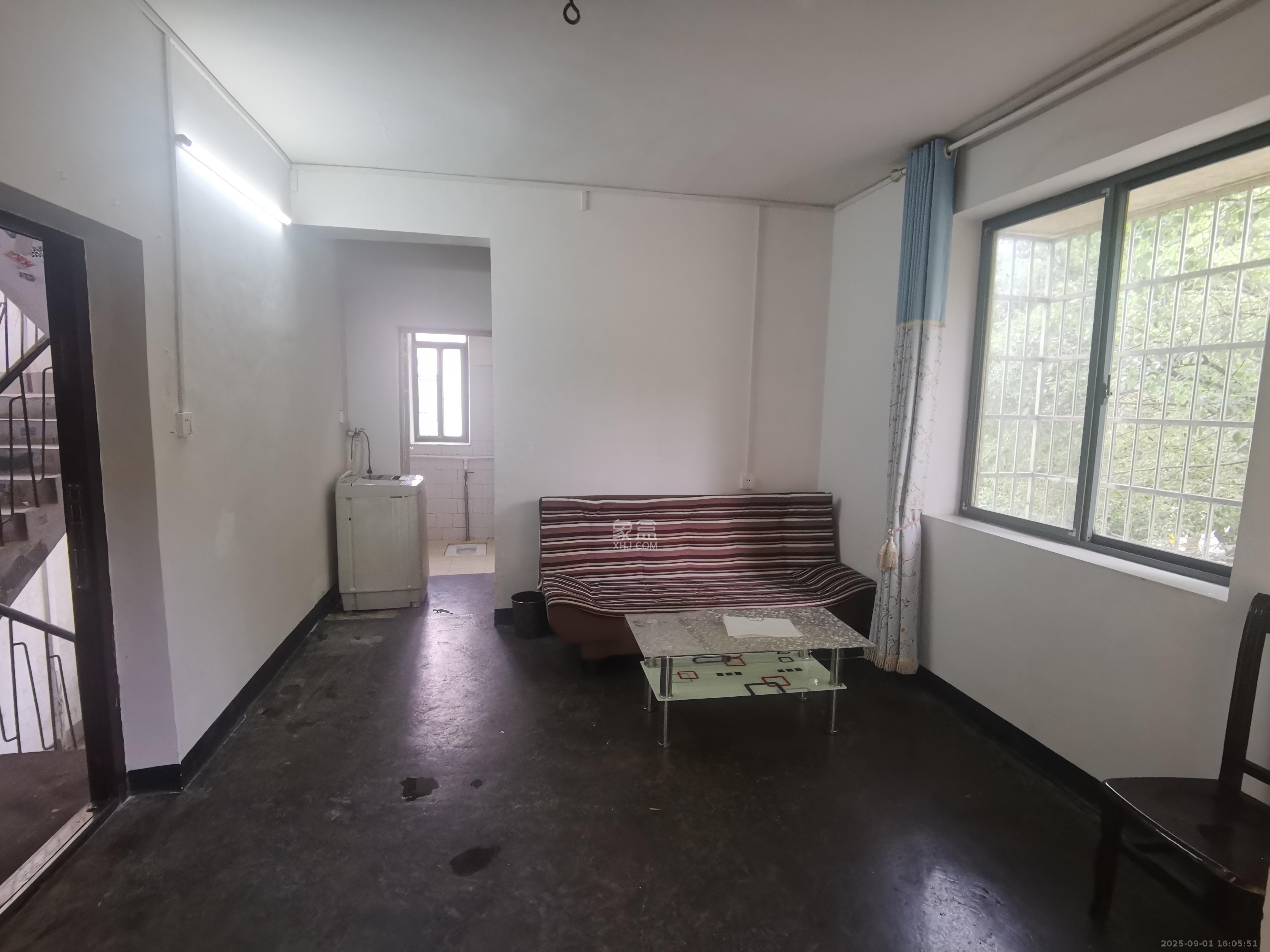 桔园小区1-8片 1室0厅0卫 1150.0元/月 桔园小区1-8片 1室0厅0卫 1150.0元/月室内图