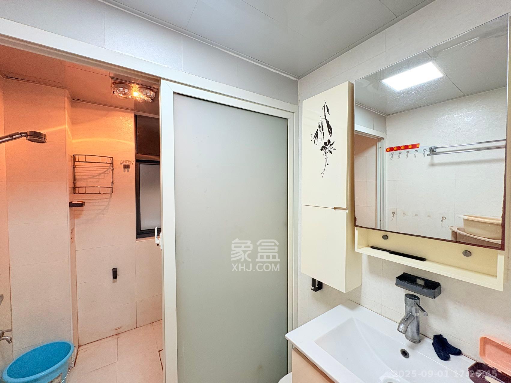 天赐良园  2室1厅1卫   2000.00元/月室内图