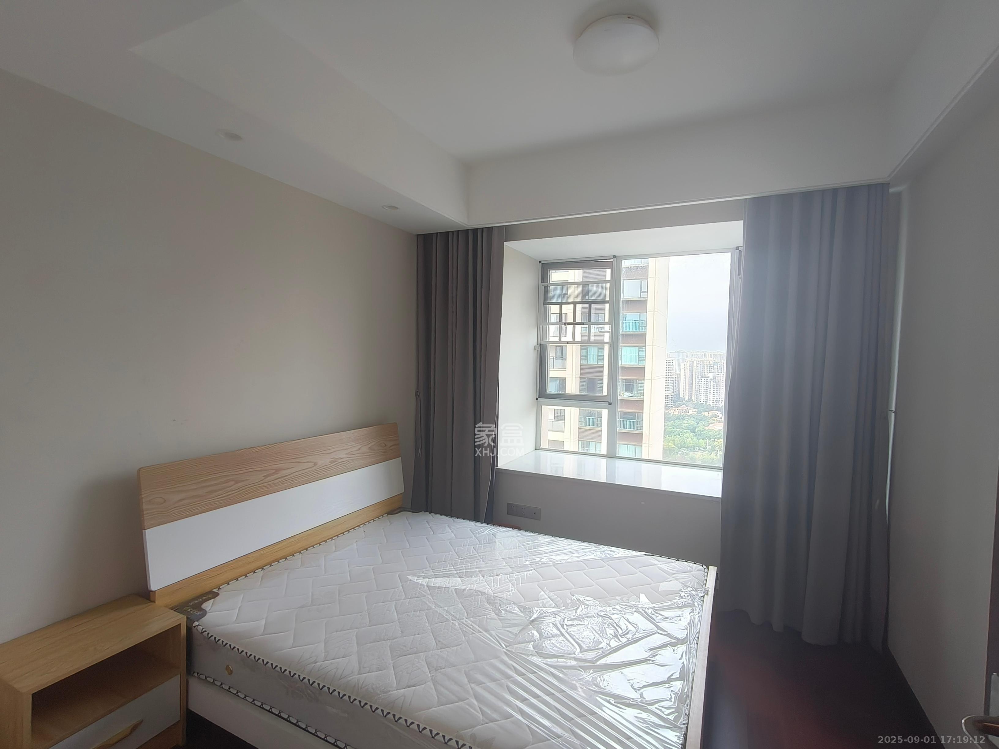 中欣楚天御府E区  4室2厅2卫    4100.0元/月 中欣楚天御府E区  4室2厅2卫    4100.0元/月室内图