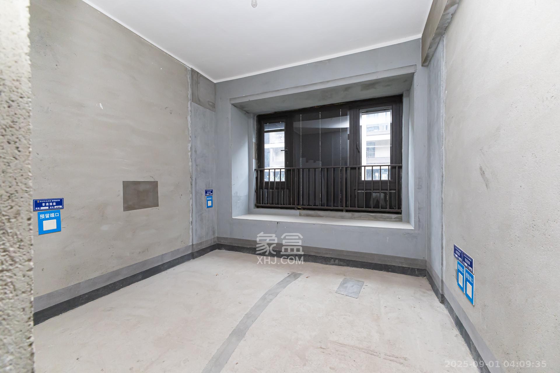 时代建发和著 5室2厅3卫 350.0万 时代建发和著 5室2厅3卫 350.0万卧室