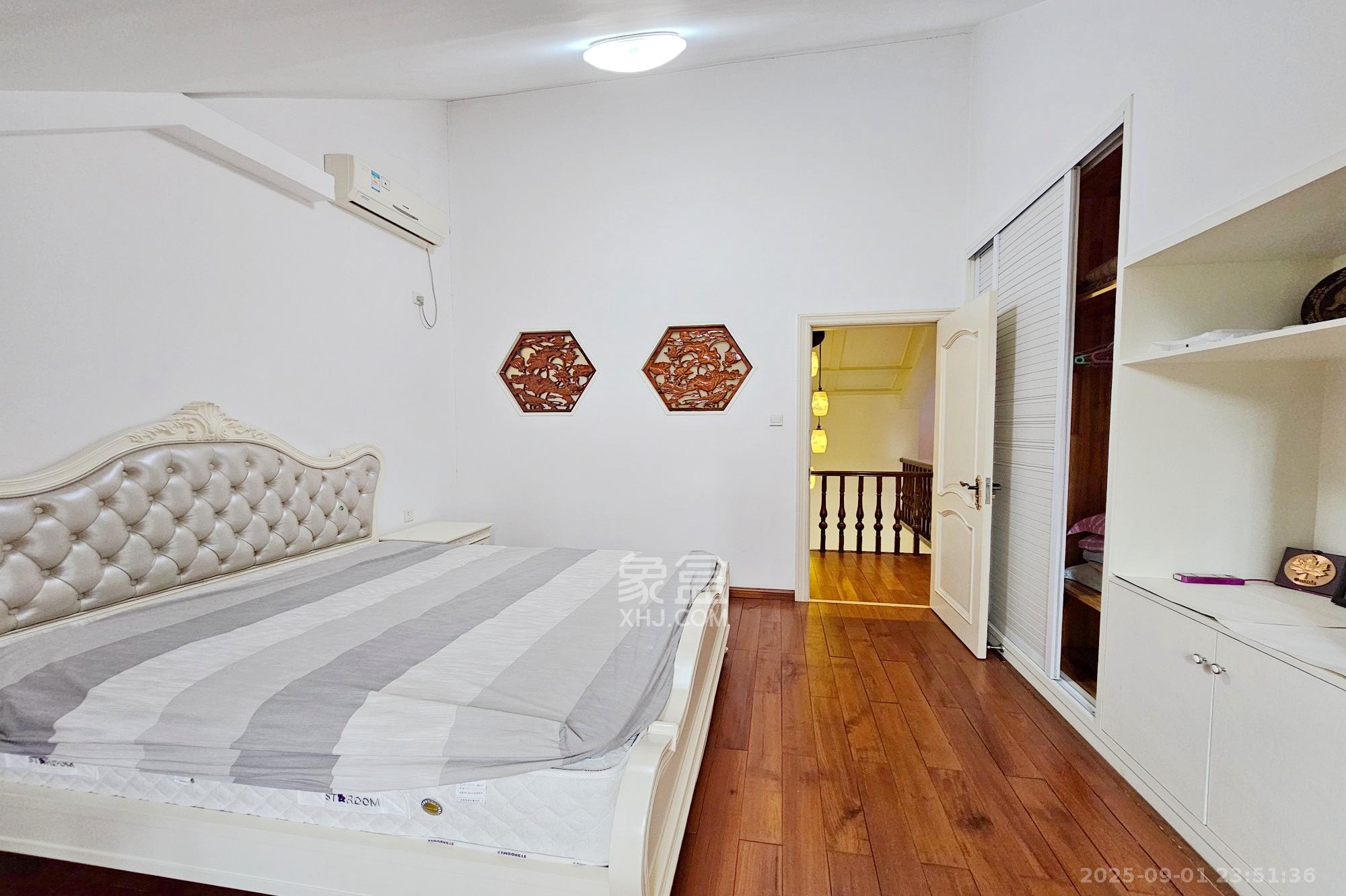 绿城桂花城 4室2厅2卫 148.5万 绿城桂花城 4室2厅2卫 148.5万卧室