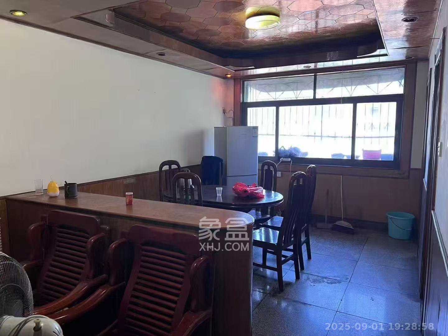 晨光花园  2室2厅1卫    1500.0元/月室内图