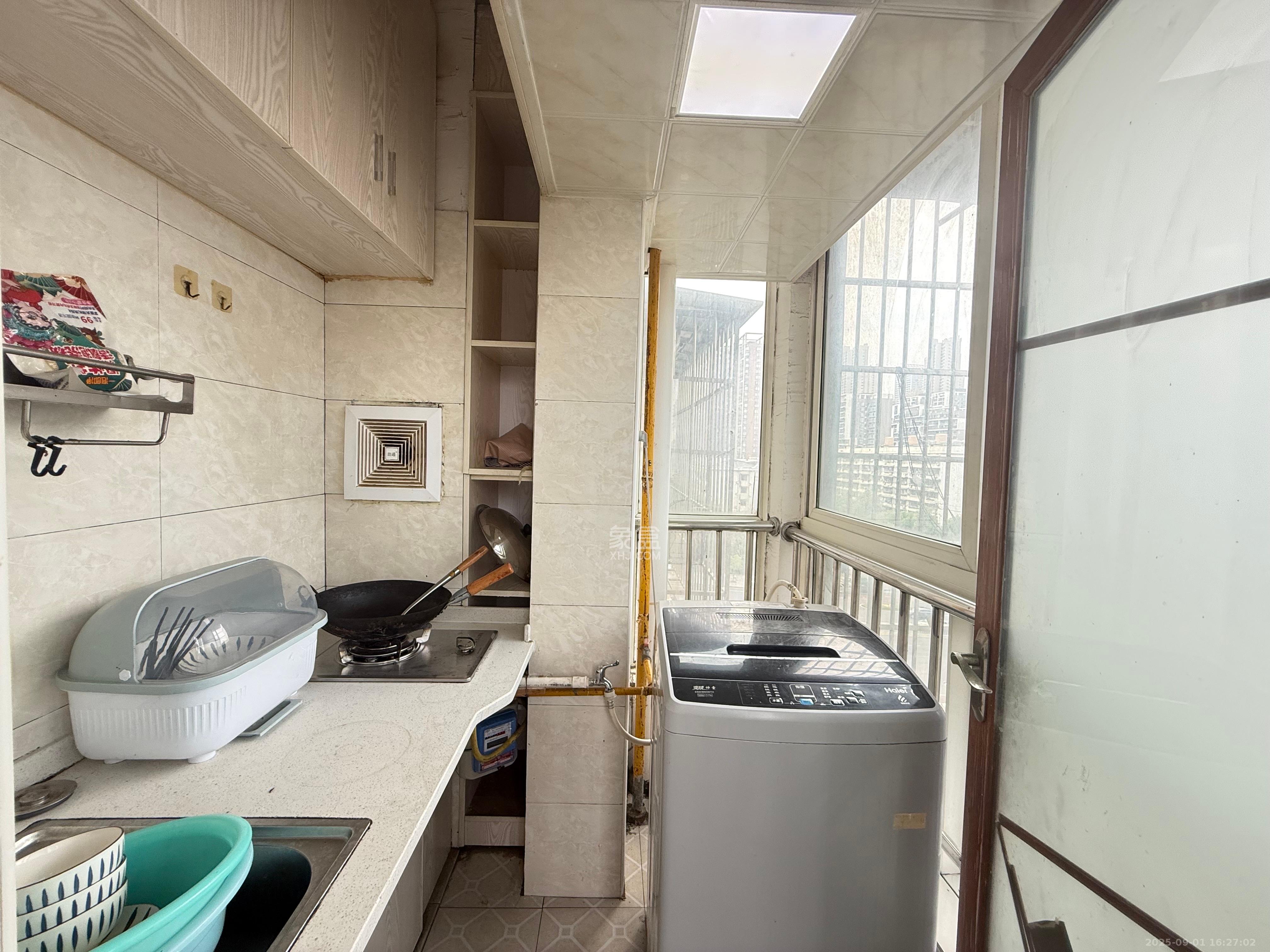 伍家岭生活广场  1室0厅1卫    1500.0元/月室内图