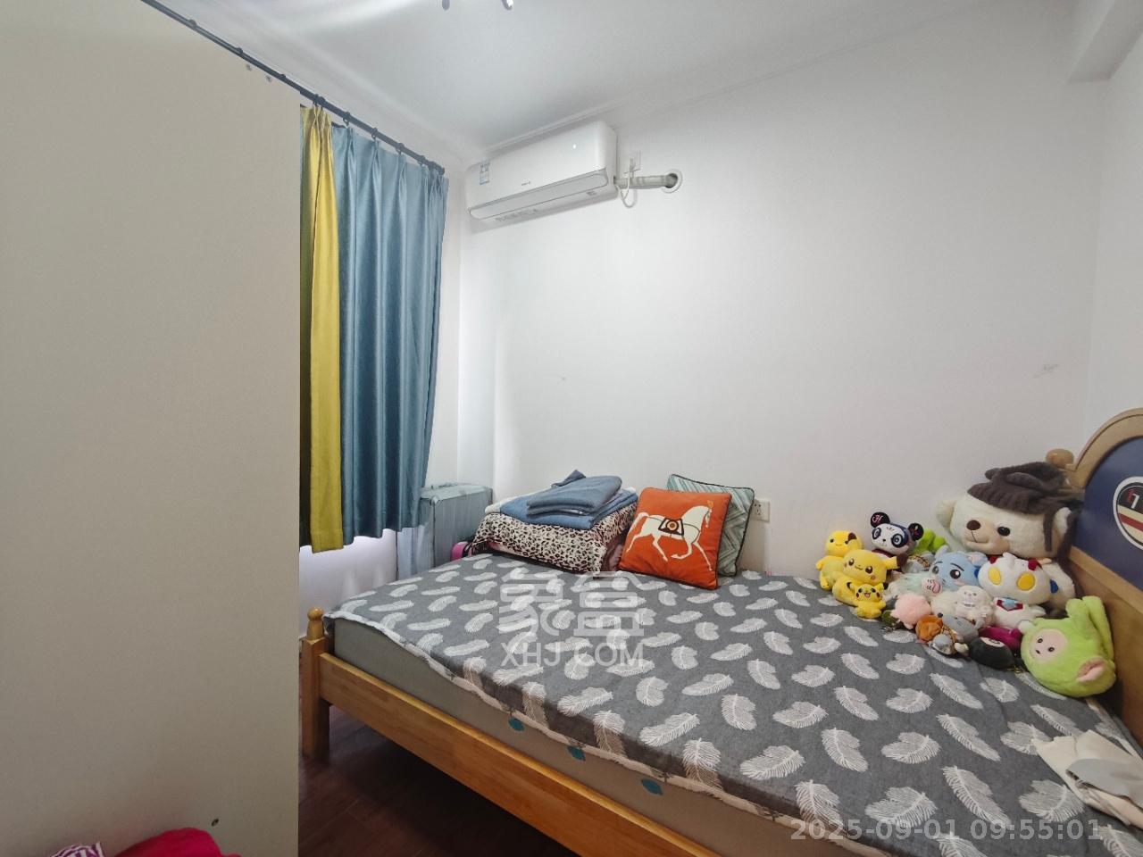 万科魅力之城  3室2厅1卫   2200.00元/月室内图