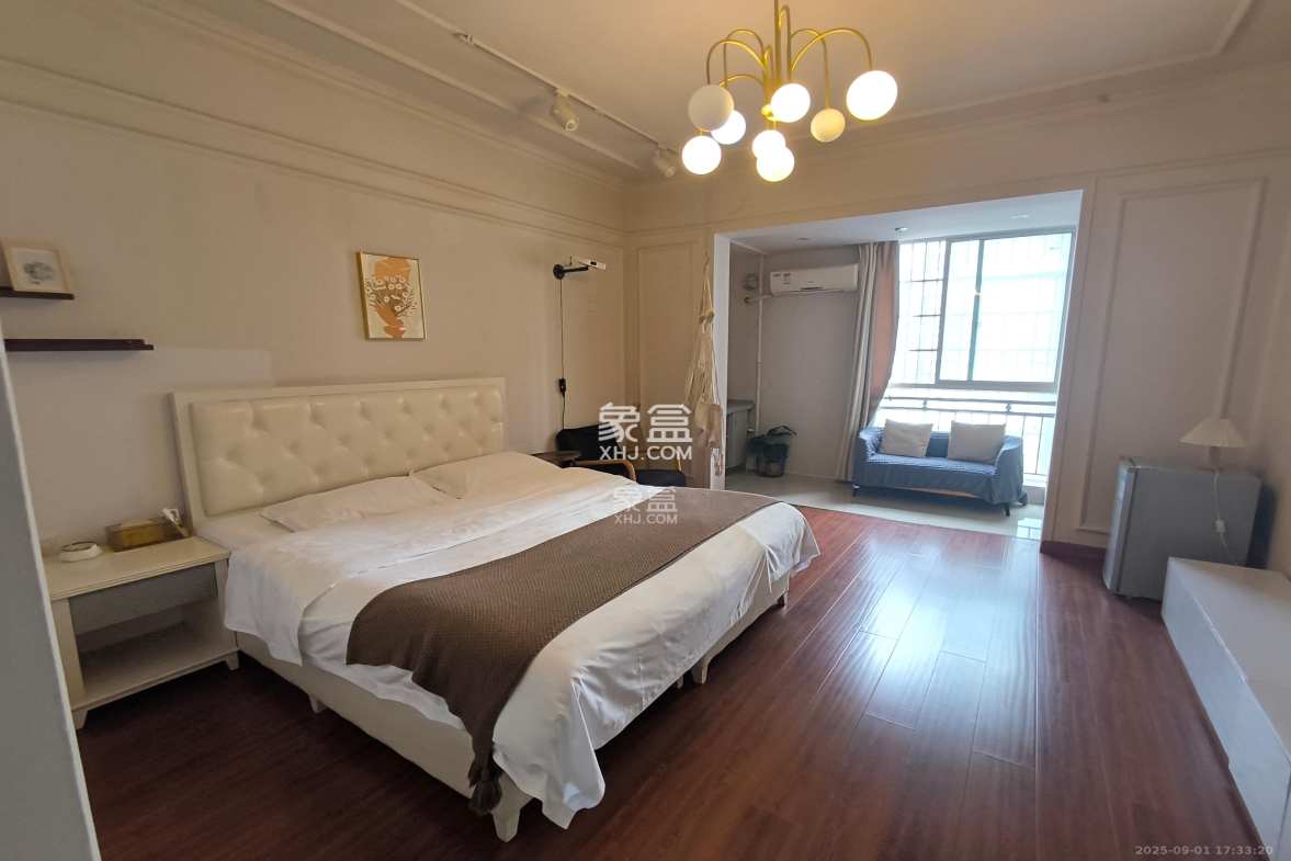 君临国际 1室1厅1卫 1800.0元/月 君临国际 1室1厅1卫 1800.0元/月室内图