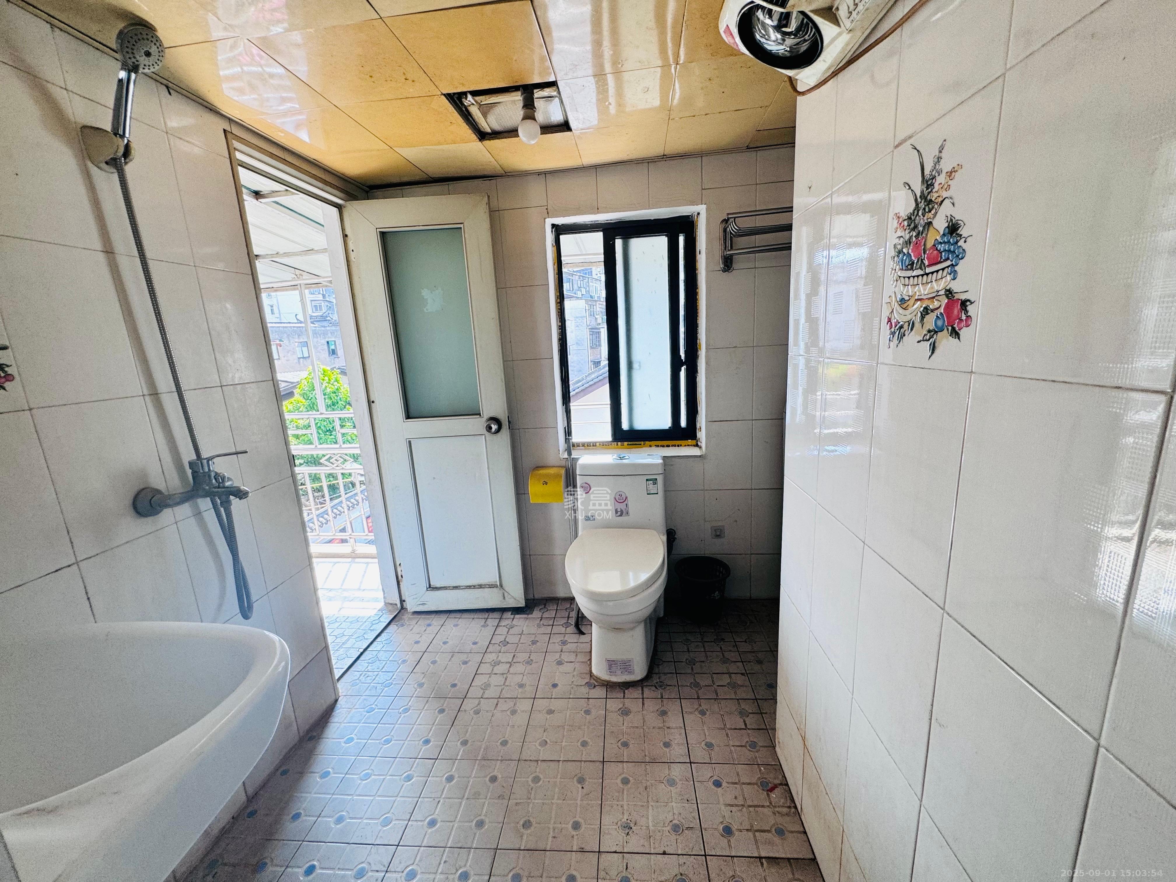 西文庙坪散盘 1室0厅0卫 4500.0元/月 西文庙坪散盘 1室0厅0卫 4500.0元/月室内图