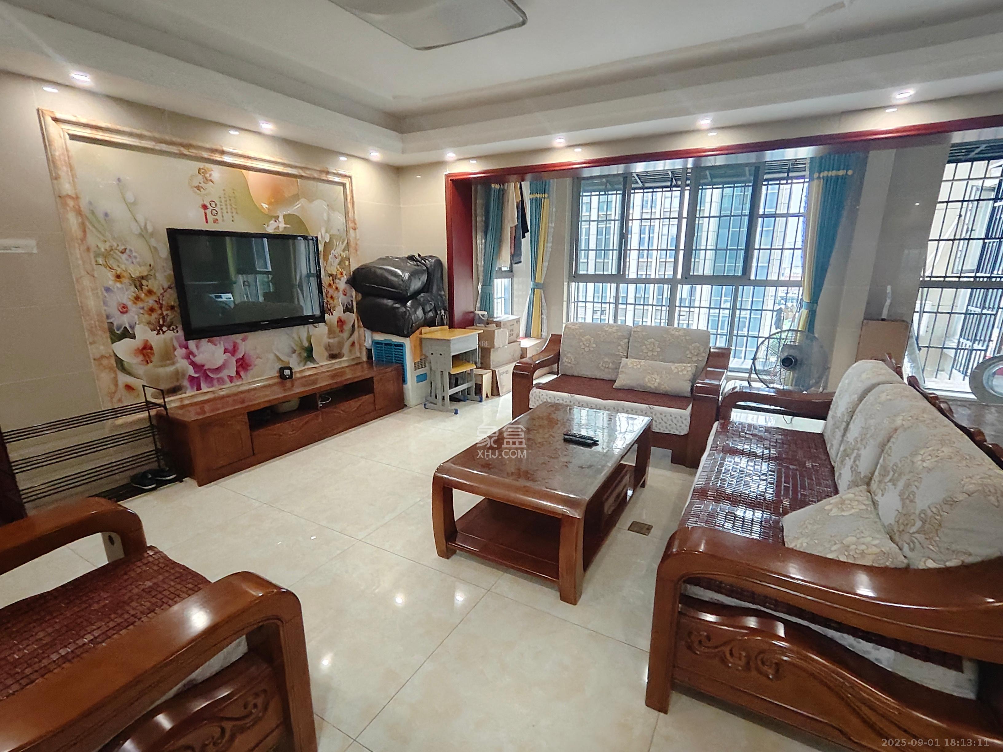 潇湘奥林匹克花园  1室2厅1卫    900.0元/月 潇湘奥林匹克花园  1室2厅1卫    900.0元/月