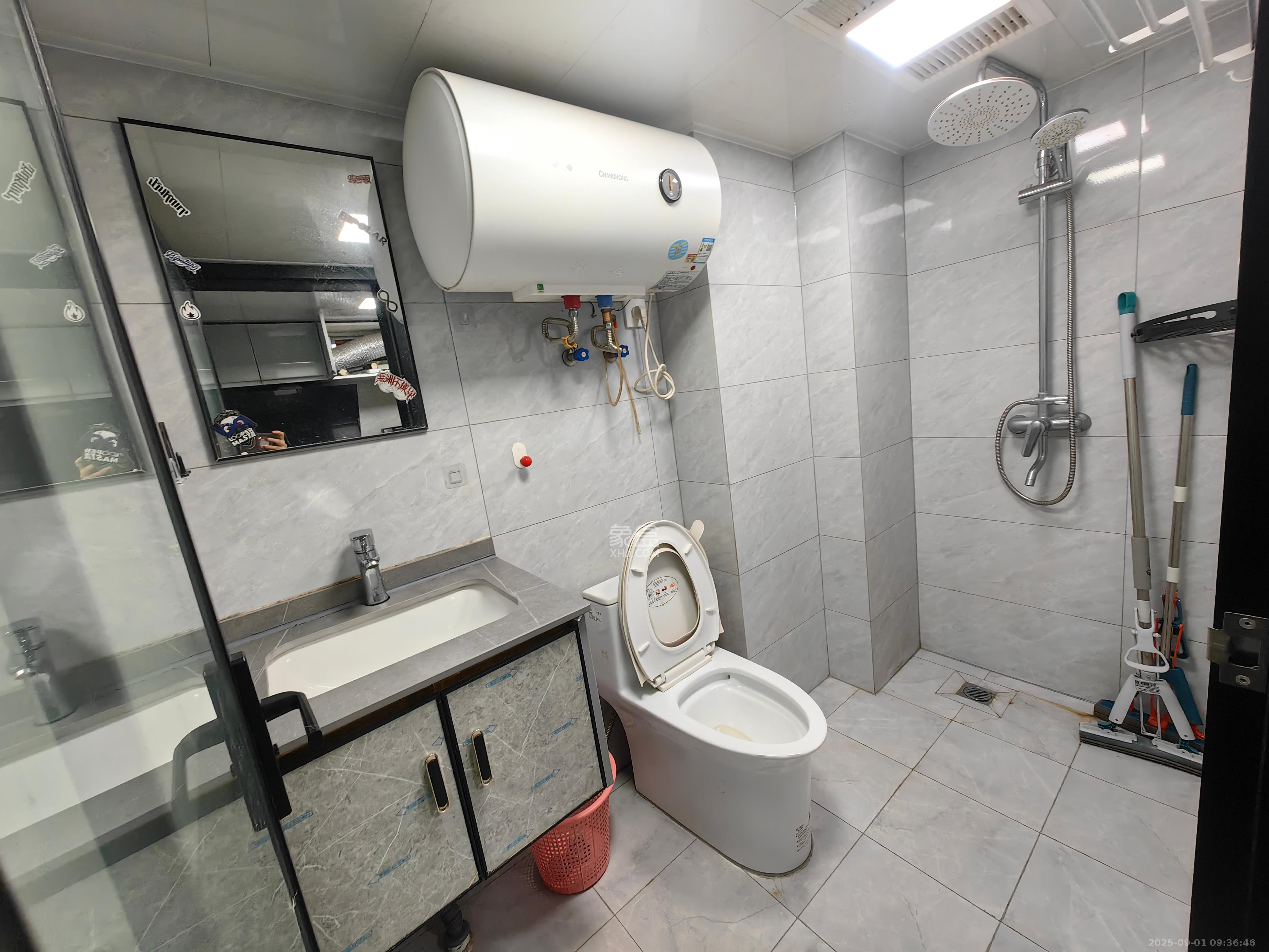 海伦春天  2室2厅1卫    1500.0元/月 海伦春天  2室2厅1卫    1500.0元/月室内图