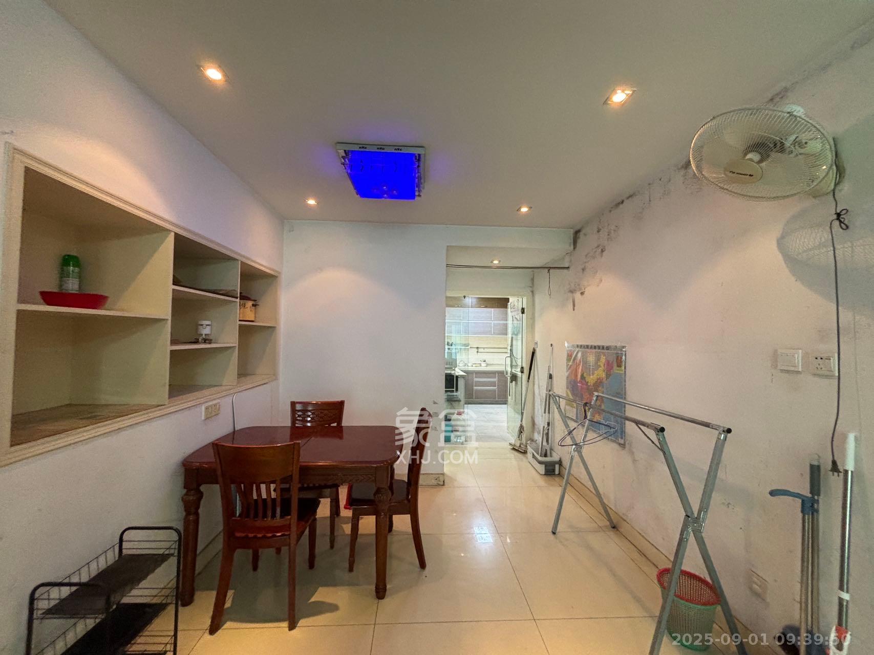 锦绣华天 3室2厅2卫 3000.0元/月 锦绣华天 3室2厅2卫 3000.0元/月室内图