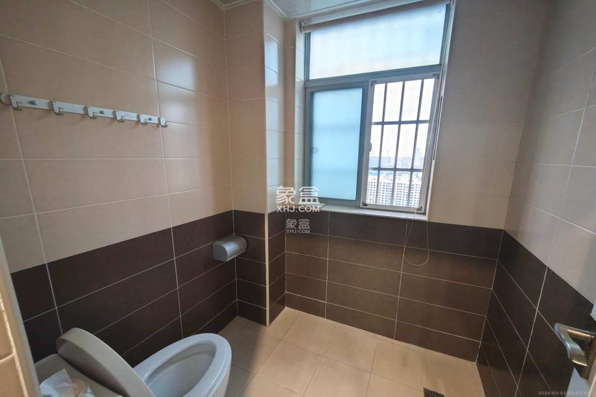 天天向上  3室2厅1卫    2800.0元/月 天天向上  3室2厅1卫    2800.0元/月室内图