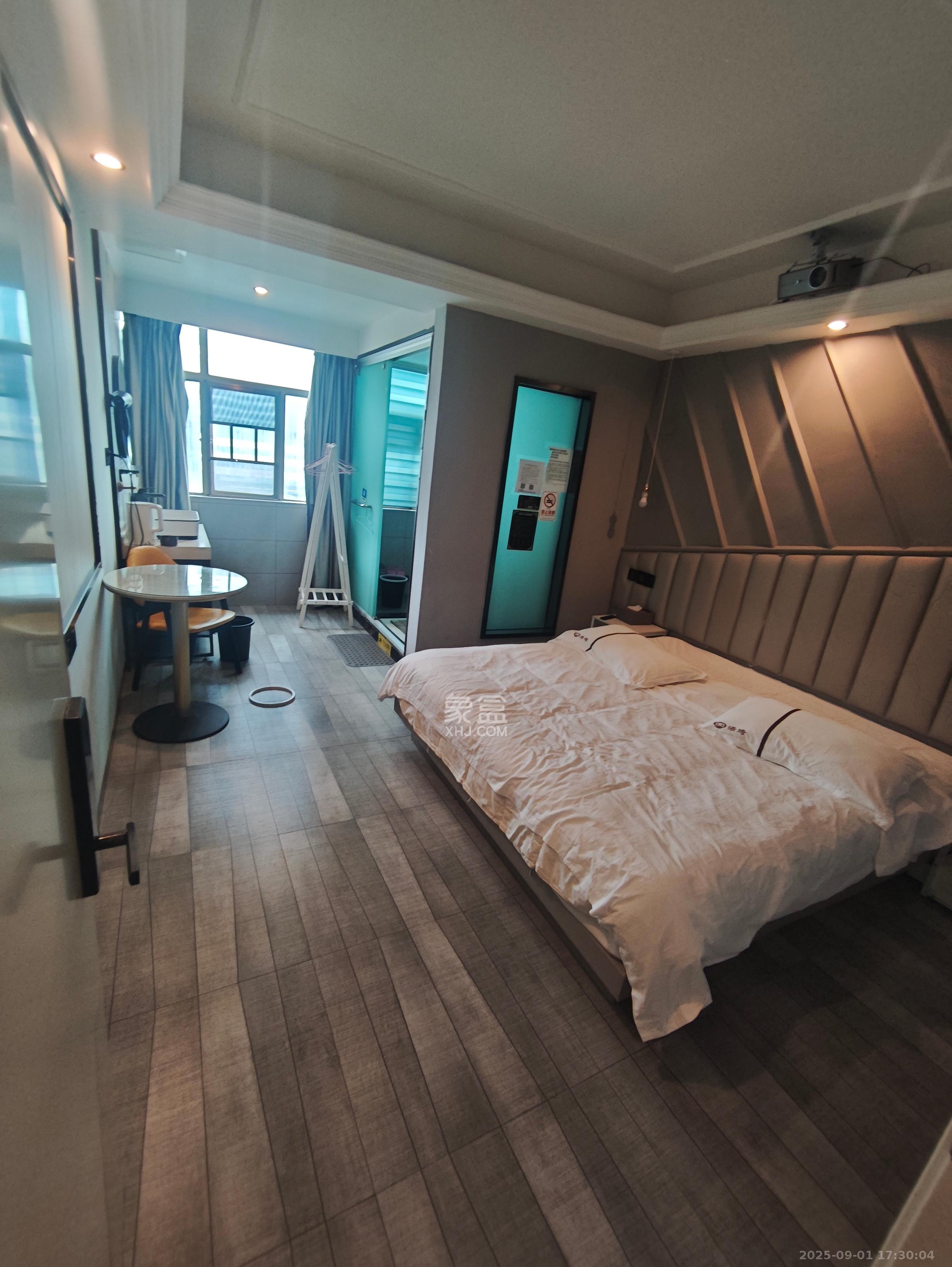 联合商厦  9室0厅9卫    7500.0元/月 联合商厦  9室0厅9卫    7500.0元/月室内图