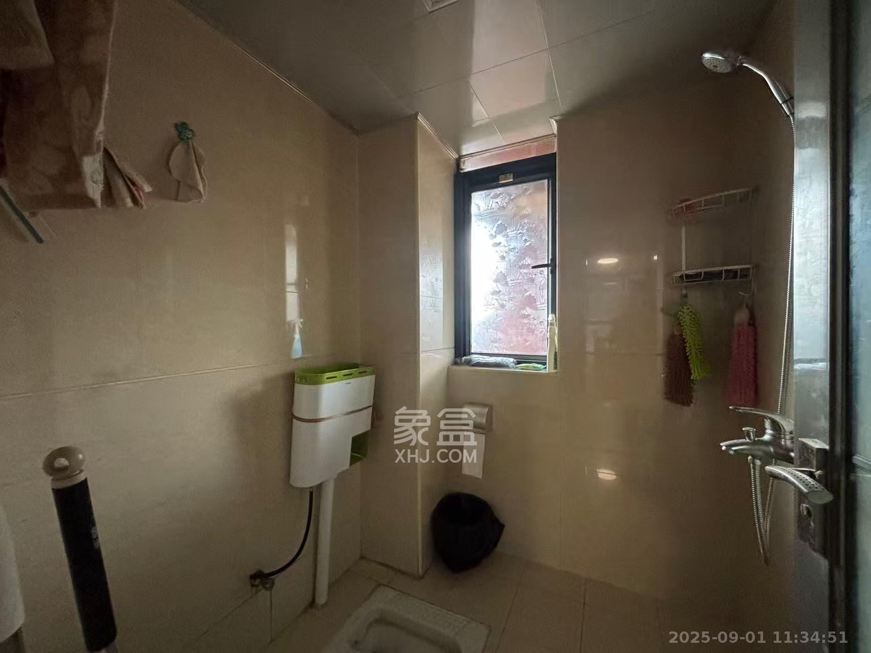 香樟雅郡  4室2厅2卫    3300.0元/月室内图