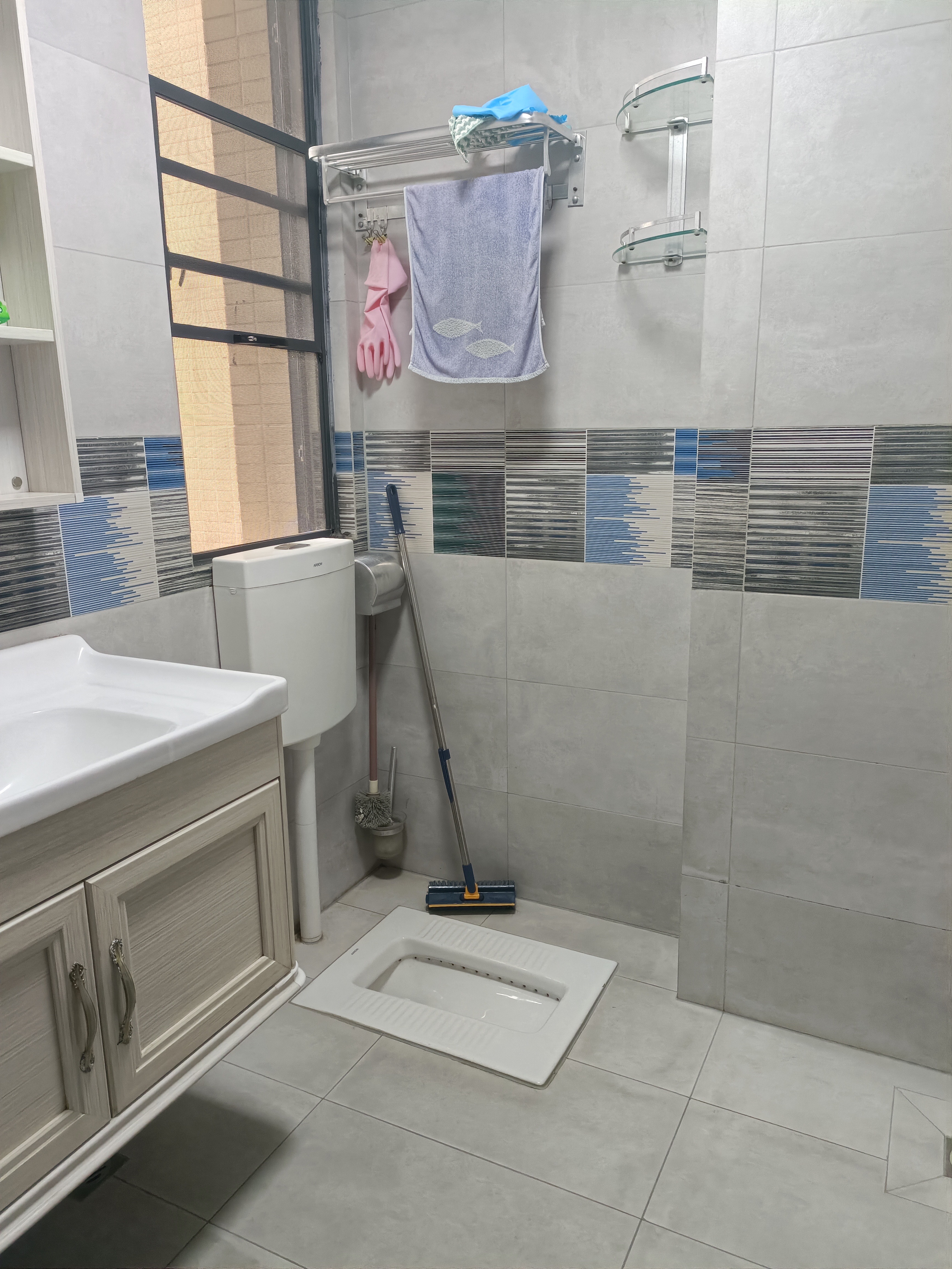 现代美居(喜盈门) 3室2厅2卫 2900.0元/月 现代美居(喜盈门) 3室2厅2卫 2900.0元/月室内图