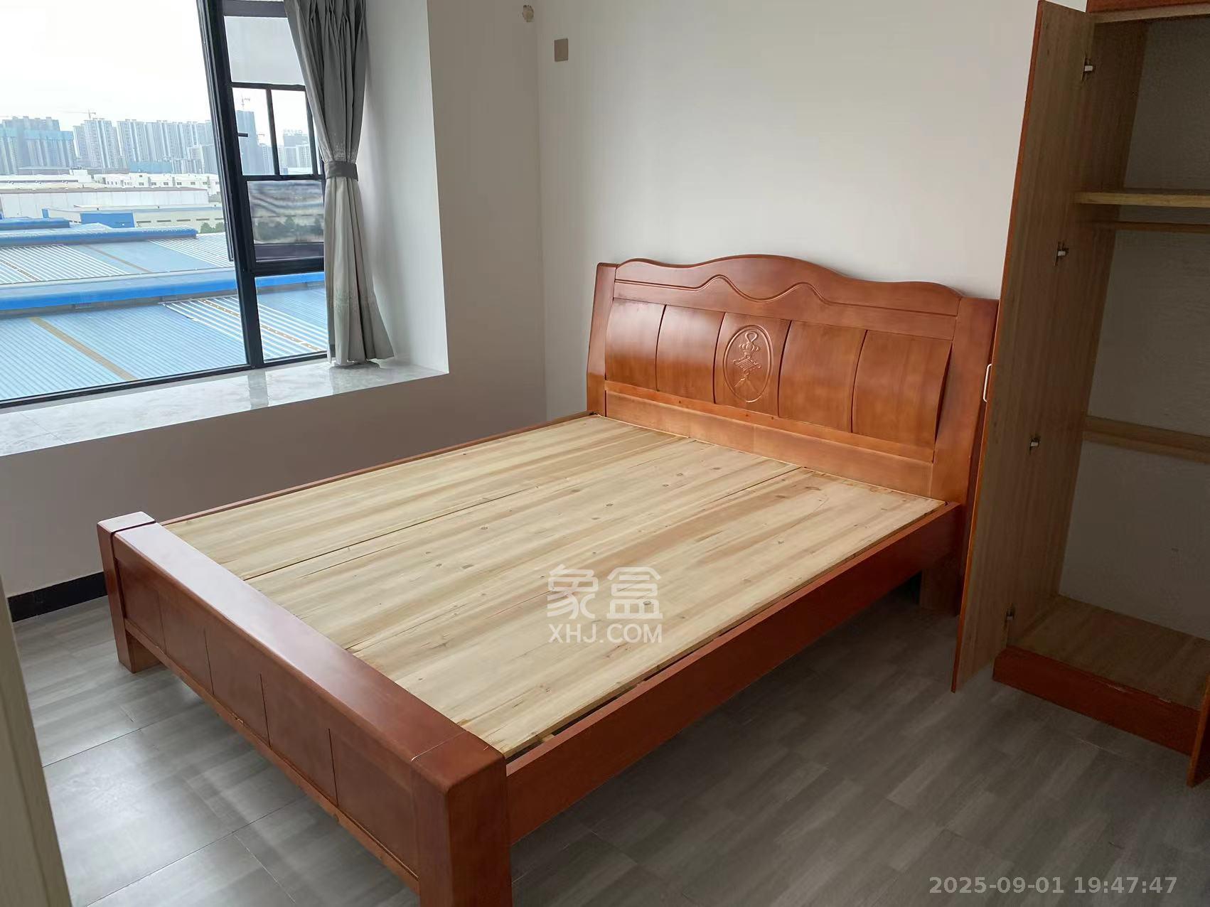 华远海蓝郡  3室2厅2卫   1900.00元/月室内图