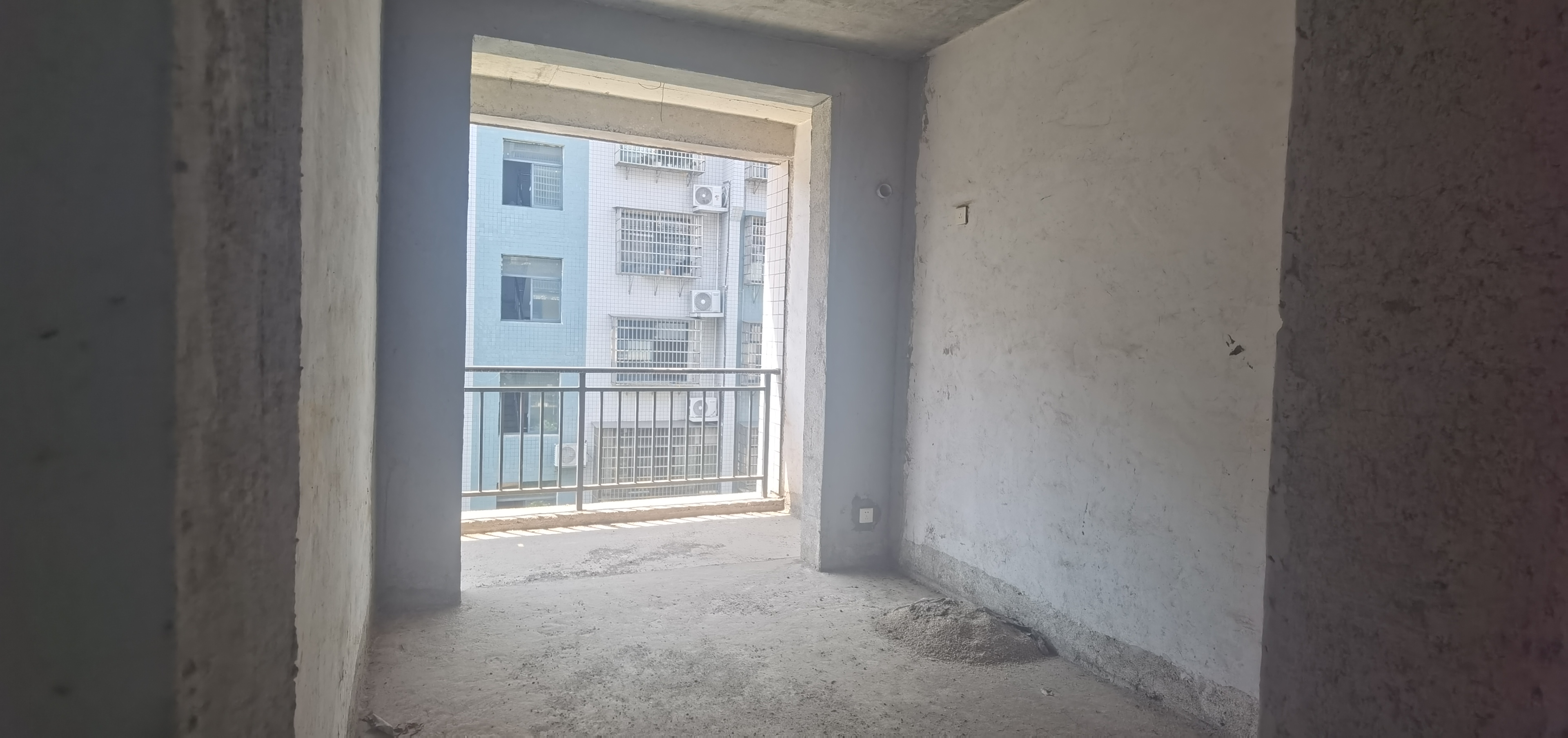 洪源小区 3室2厅1卫 39.8万 洪源小区 3室2厅1卫 39.8万客厅