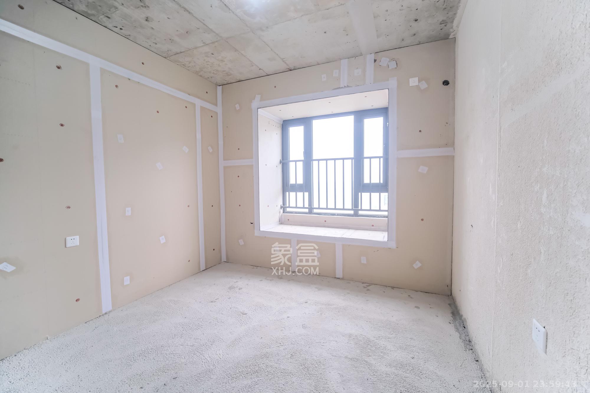 保利金香槟 4室2厅2卫 121.2万 保利金香槟 4室2厅2卫 121.2万卧室