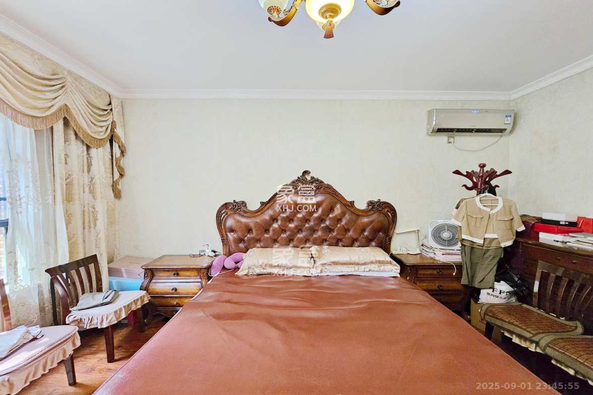 中隆国际御玺 4室2厅2卫 235.5万 中隆国际御玺 4室2厅2卫 235.5万卧室