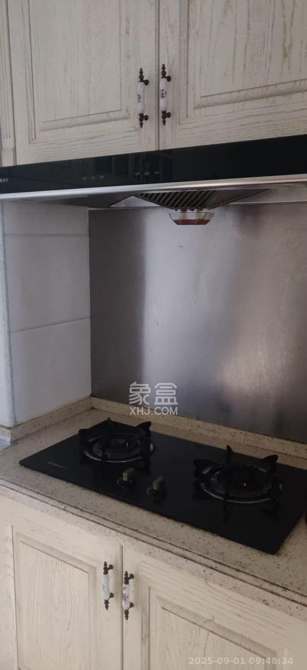 龙湖湘风原著（龙湖湘风星城）  2室2厅1卫    1350.0元/月室内图