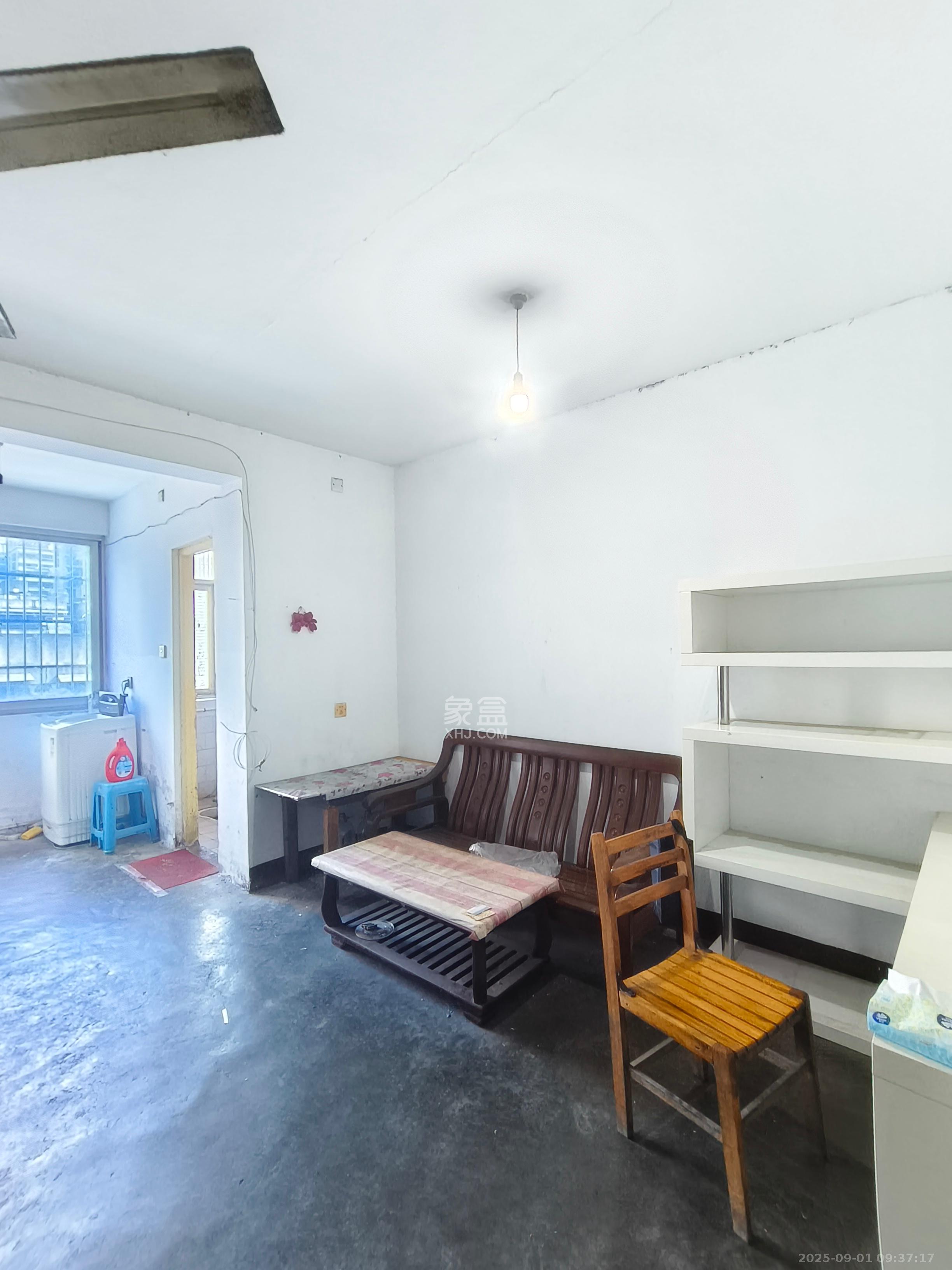 砂子塘社区  2室2厅1卫    1100.0元/月室内图