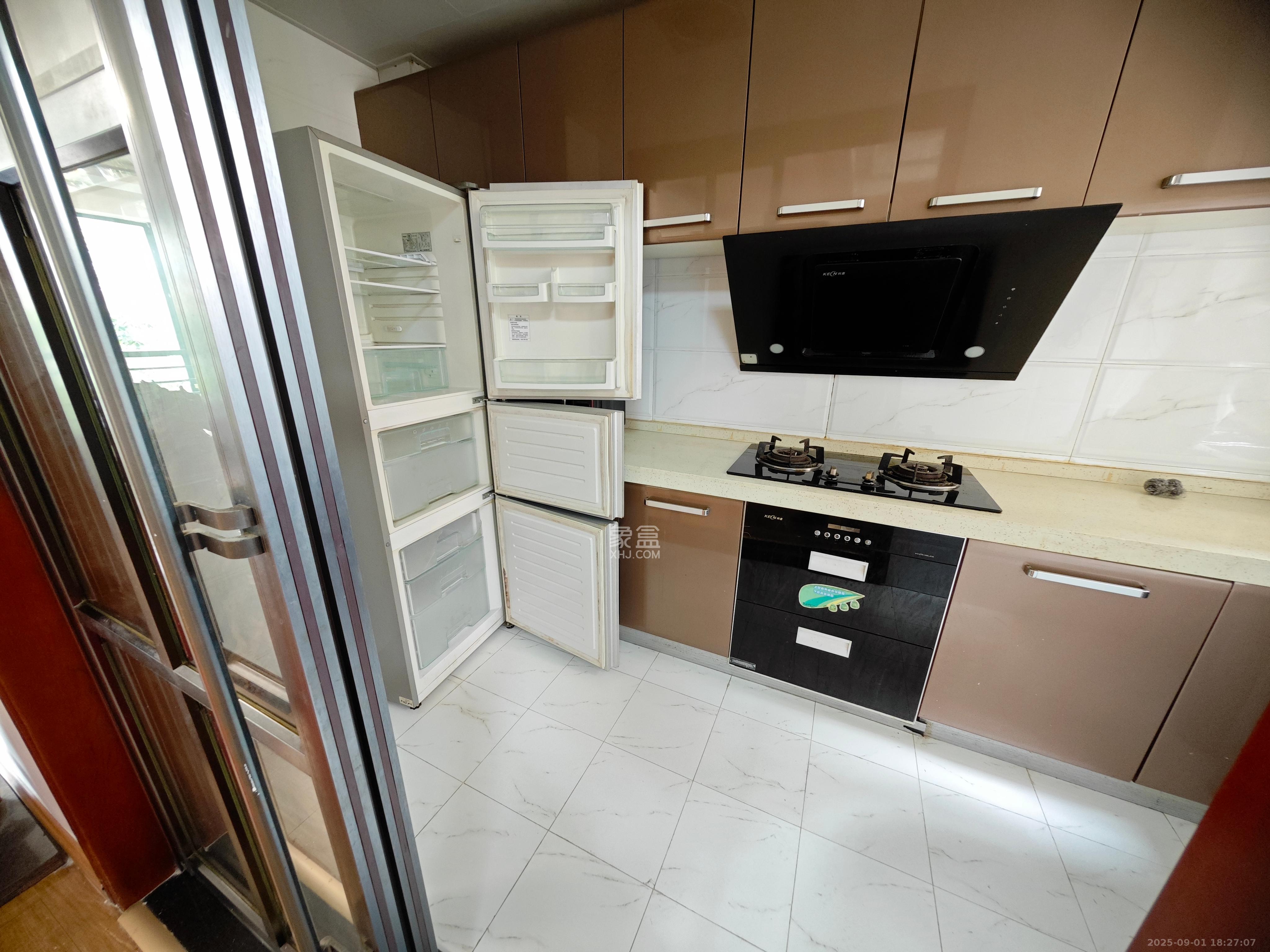 华盛世纪新城  4室2厅2卫    2900.0元/月 华盛世纪新城  4室2厅2卫    2900.0元/月室内图