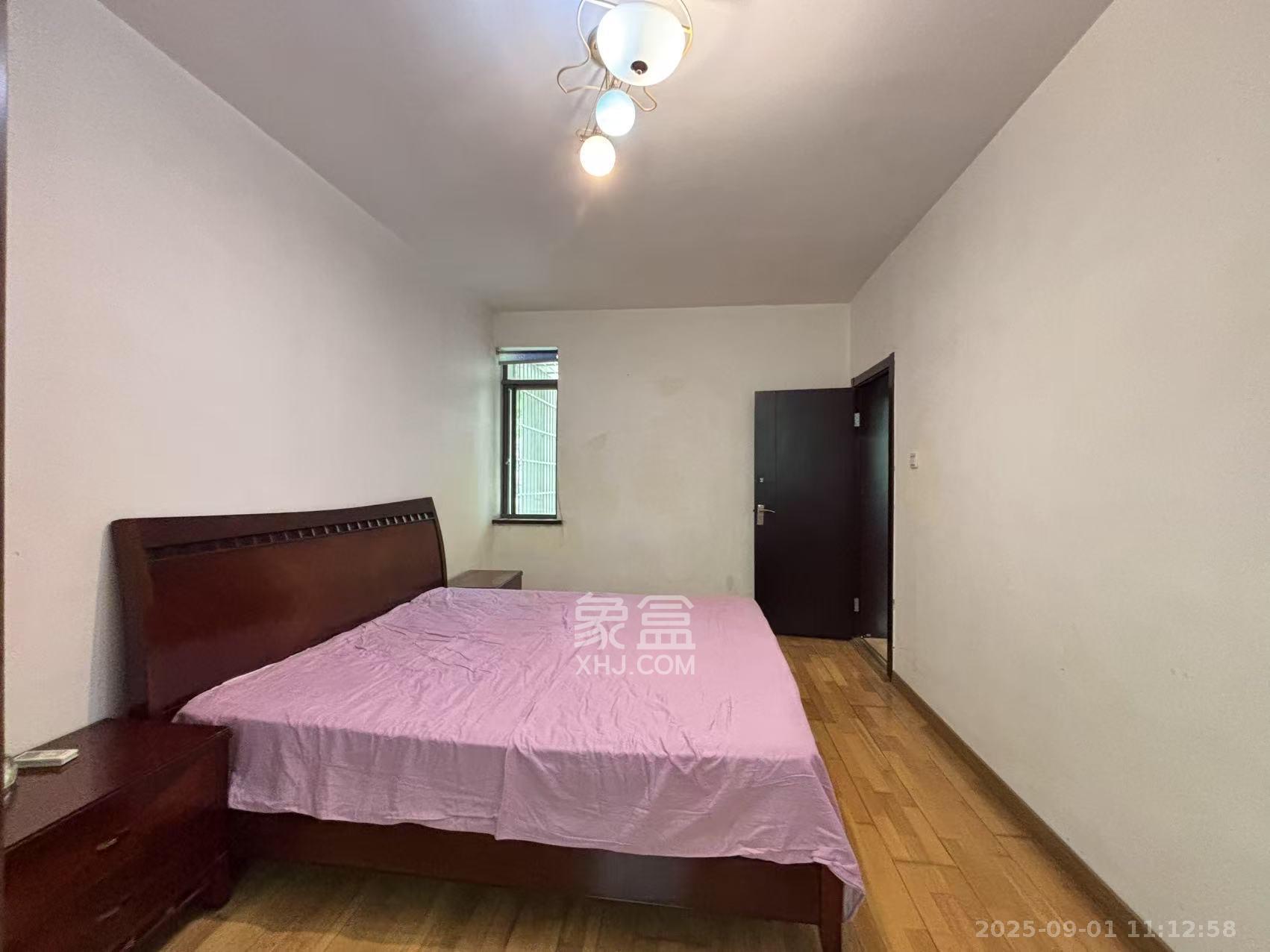 万煦园  4室2厅2卫    3200.0元/月 万煦园  4室2厅2卫    3200.0元/月室内图