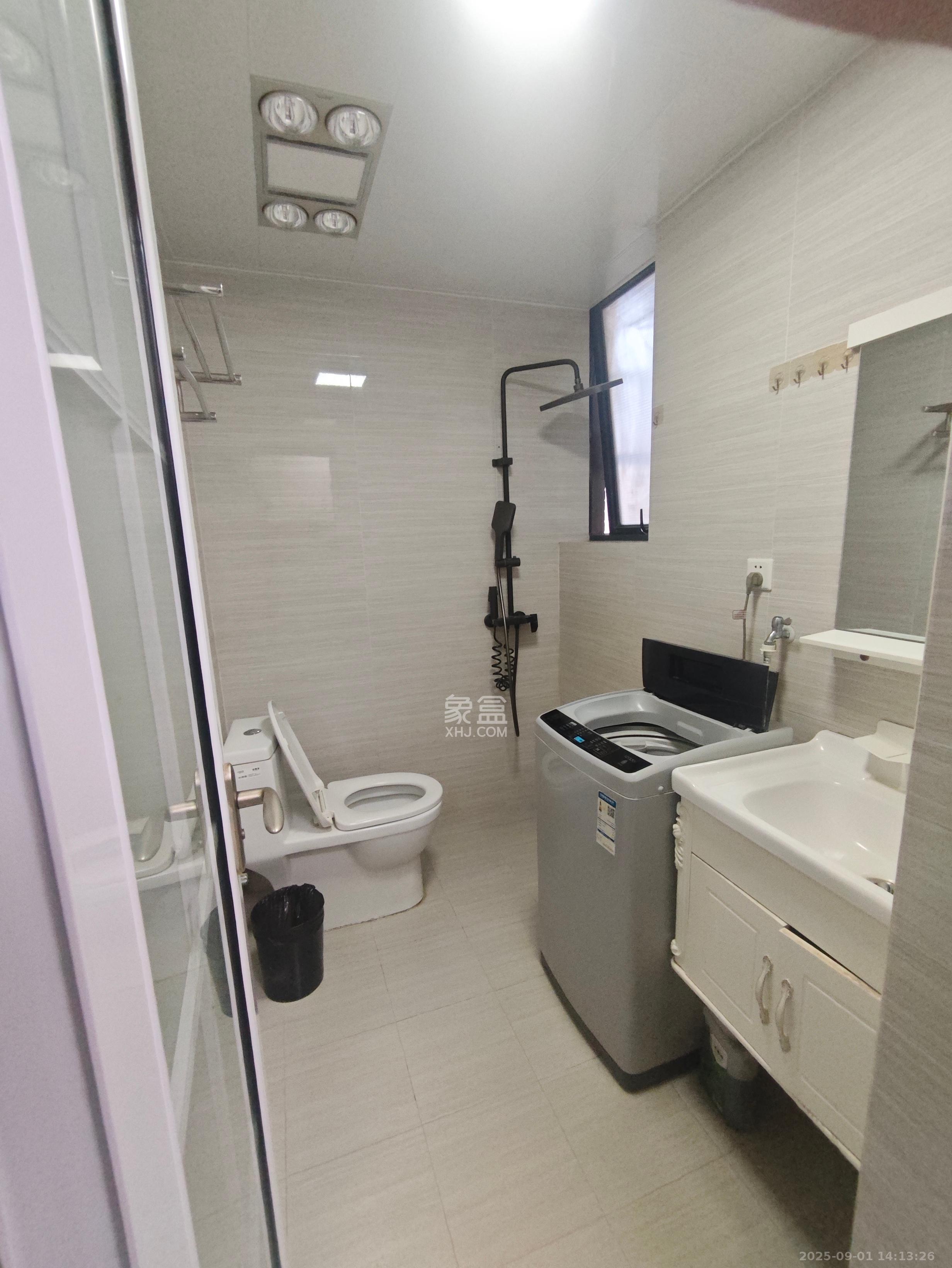 中天广场  1室1厅1卫    2480.0元/月 中天广场  1室1厅1卫    2480.0元/月室内图