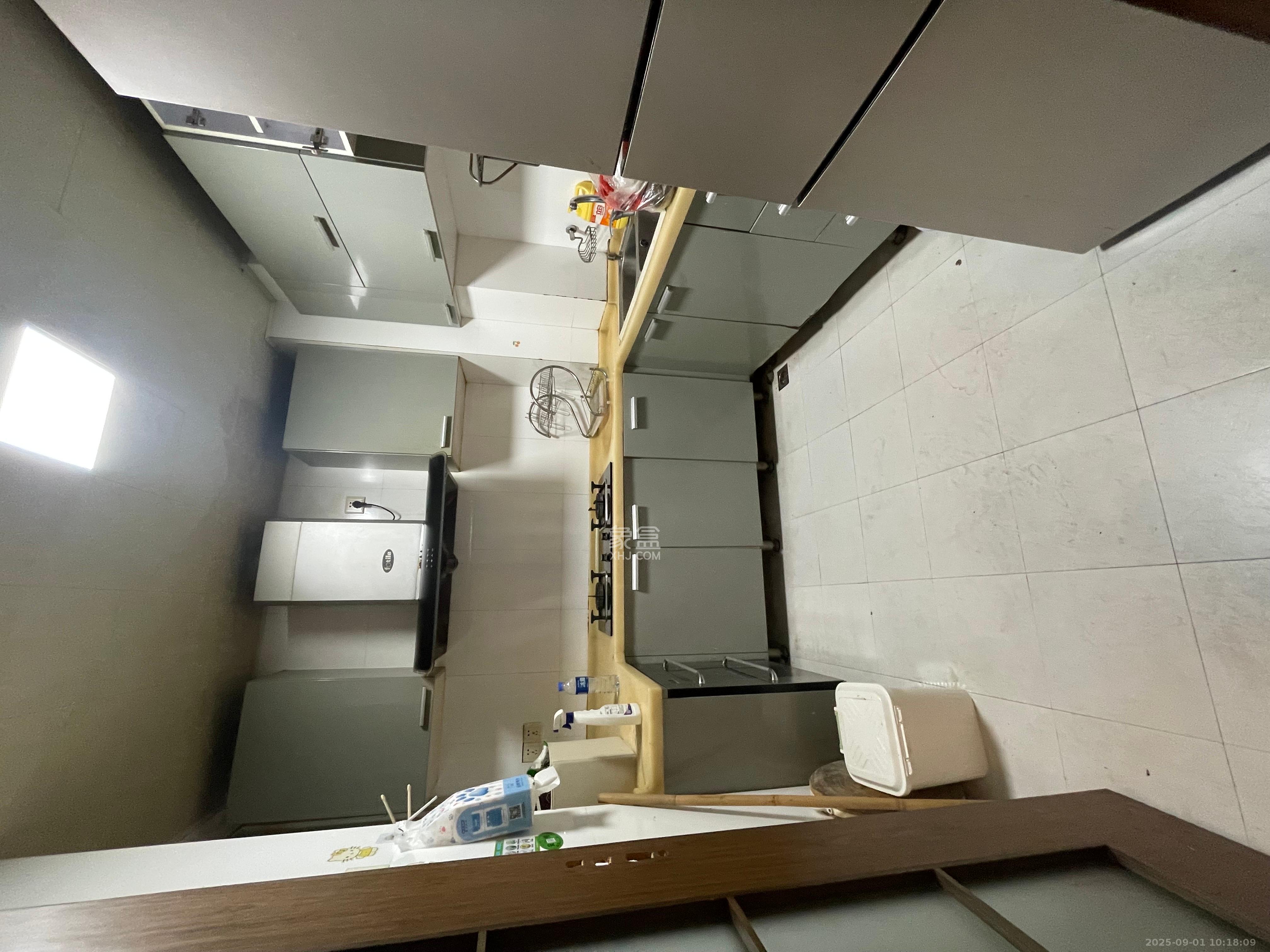 海利华宫大厦  1室2厅1卫    2500.0元/月 海利华宫大厦  1室2厅1卫    2500.0元/月室内图