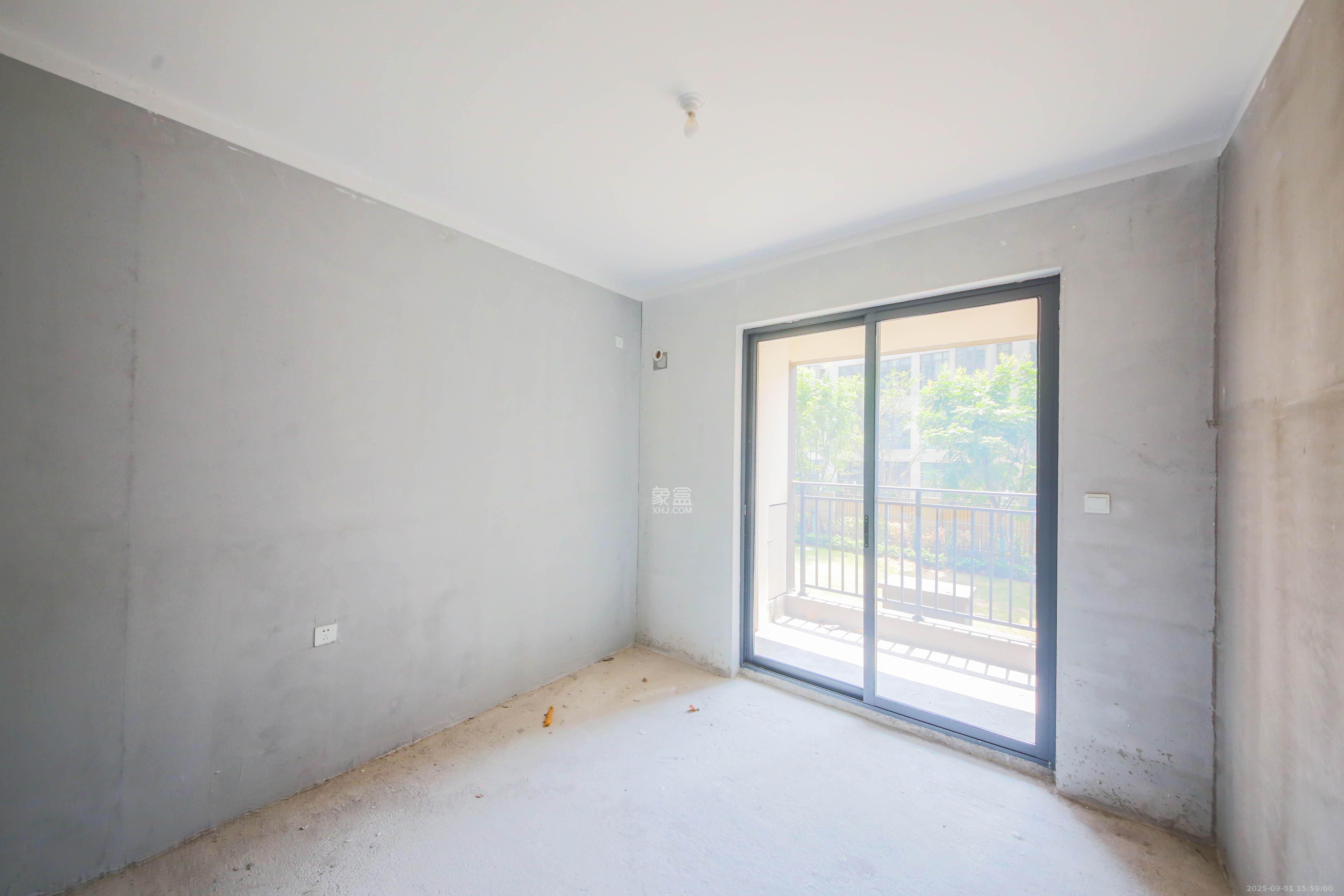 中建钰和城  3室2厅1卫    136.8万 中建钰和城  3室2厅1卫    136.8万卧室