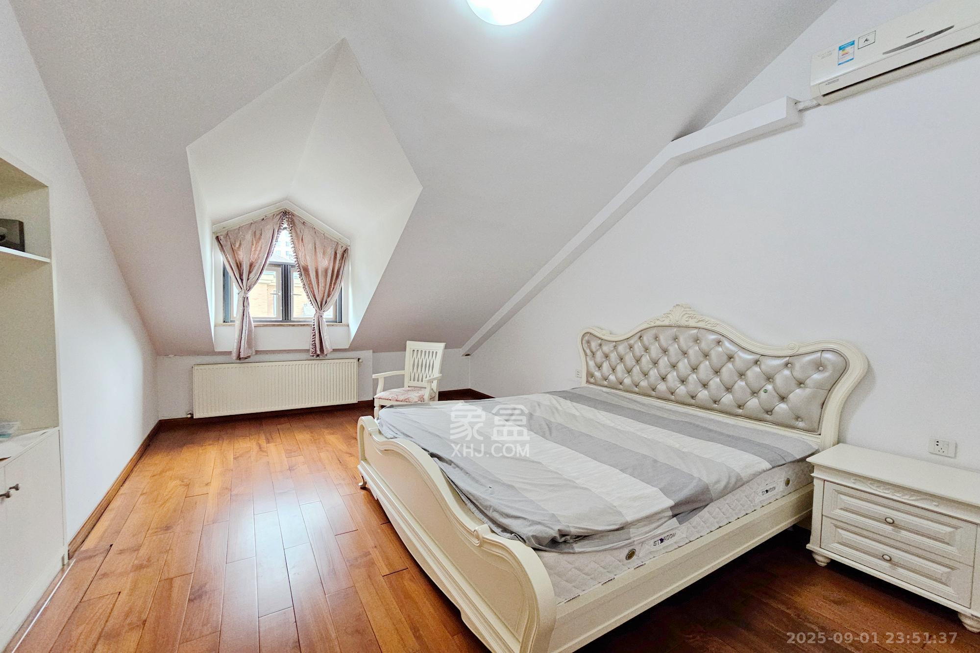 绿城桂花城 4室2厅2卫 148.5万 绿城桂花城 4室2厅2卫 148.5万卧室