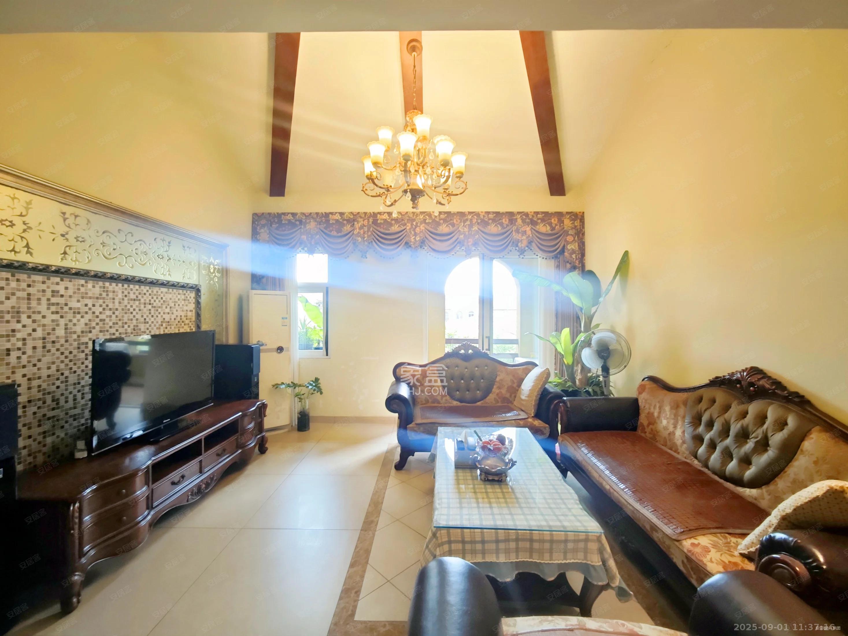 郡原居里  3室2厅2卫    1800.0元/月 郡原居里  3室2厅2卫    1800.0元/月室内图