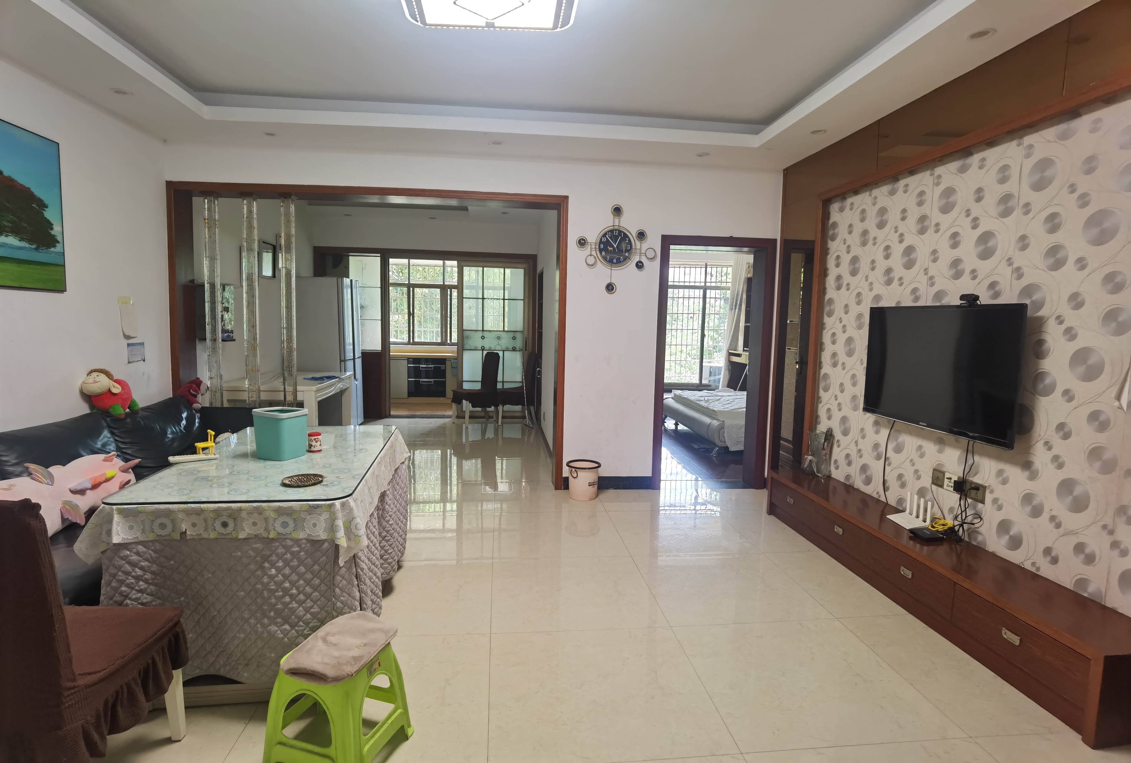 南珠苑  3室2厅2卫    1300.0元/月 南珠苑  3室2厅2卫    1300.0元/月