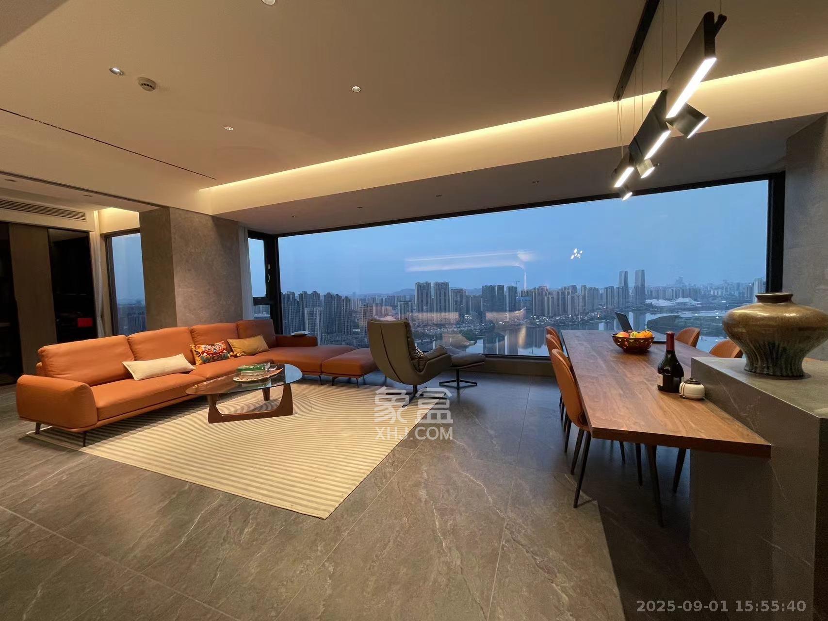 卓越浅水湾 4室2厅3卫 20000.0元/月 卓越浅水湾 4室2厅3卫 20000.0元/月室内图